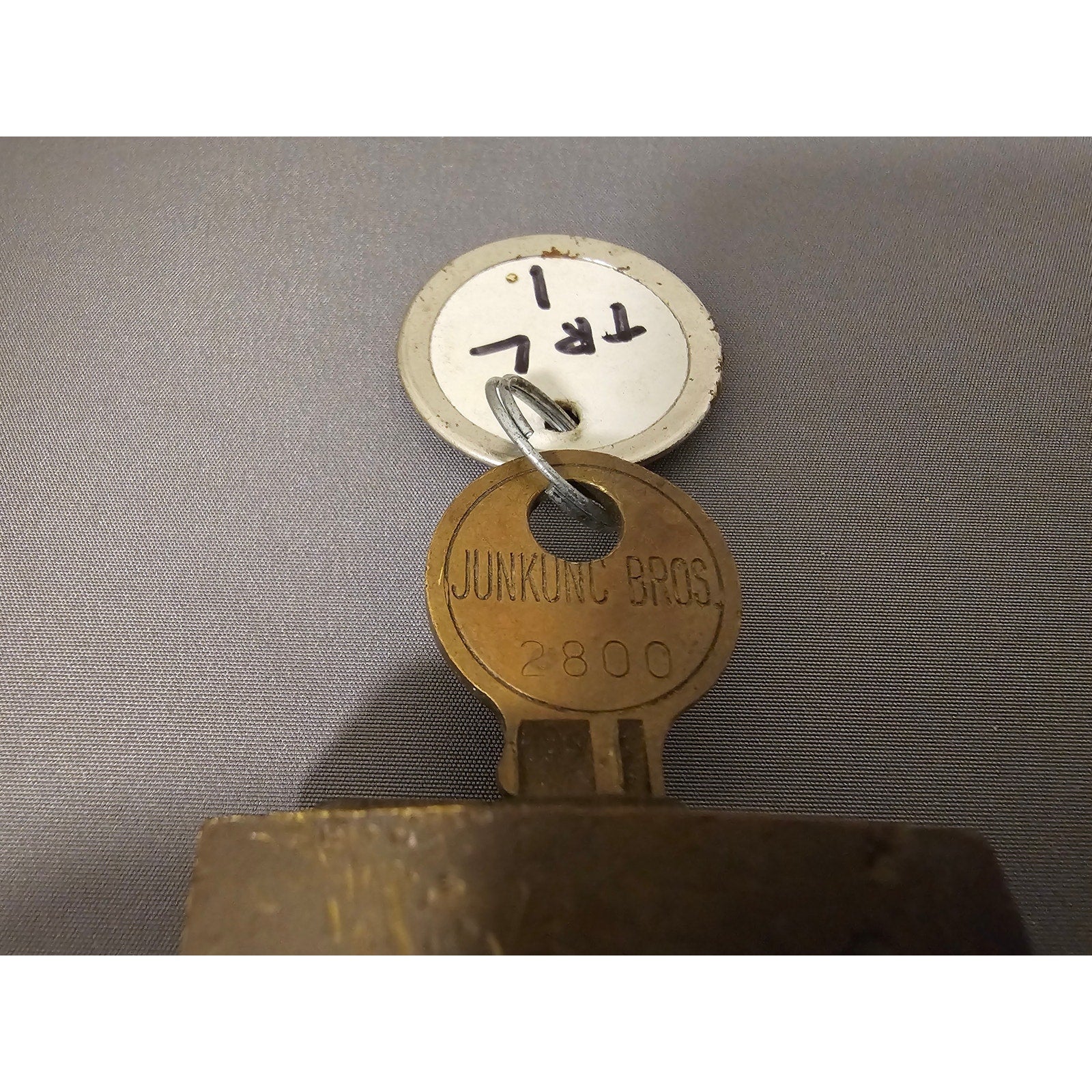 Vintage American/Americall 2080 Brass Padlock w/Junkunc Bros Key - 2" - works