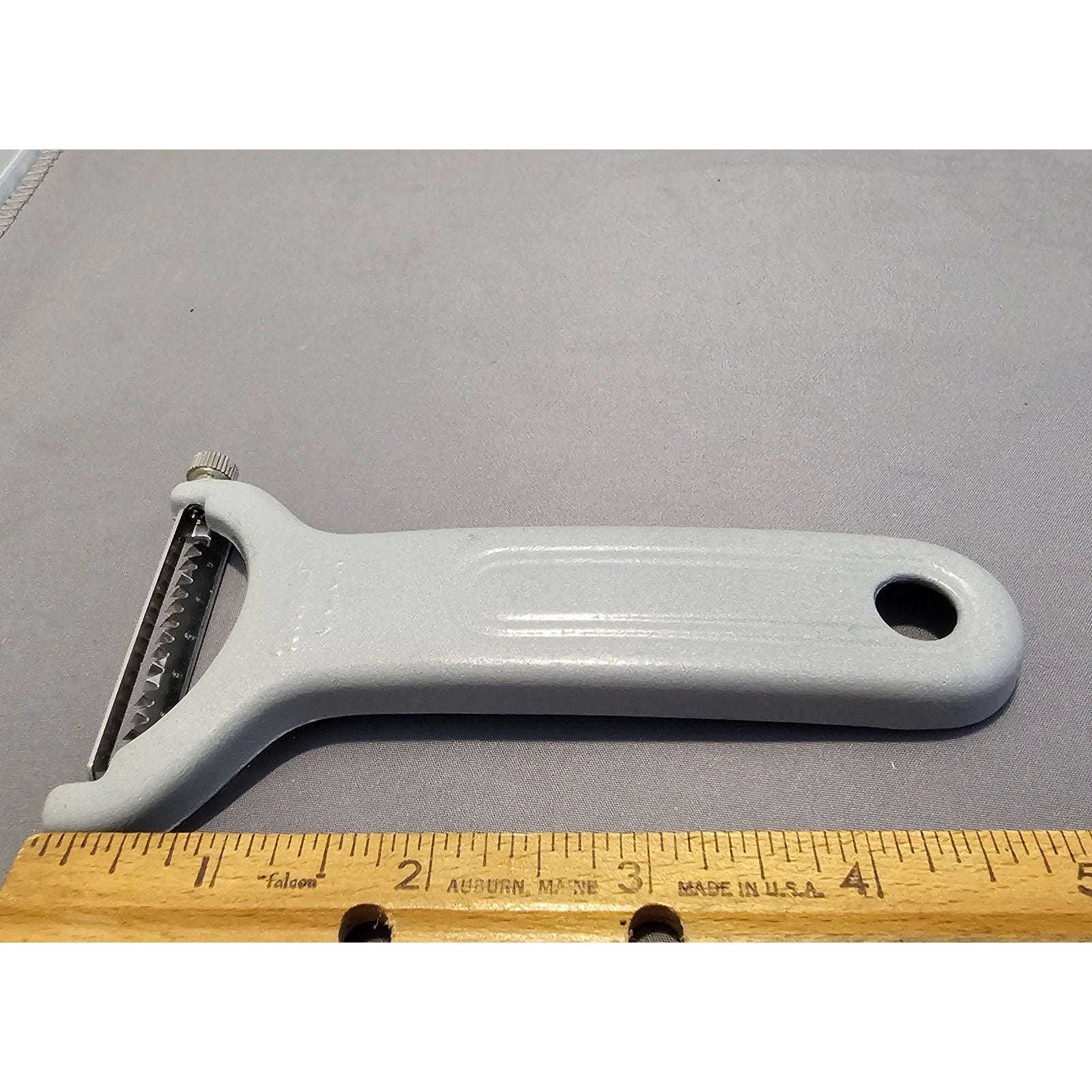 Westmark Steel Vegetable Peeler/Slicer Julienne w/Stainless Steel - 5" long