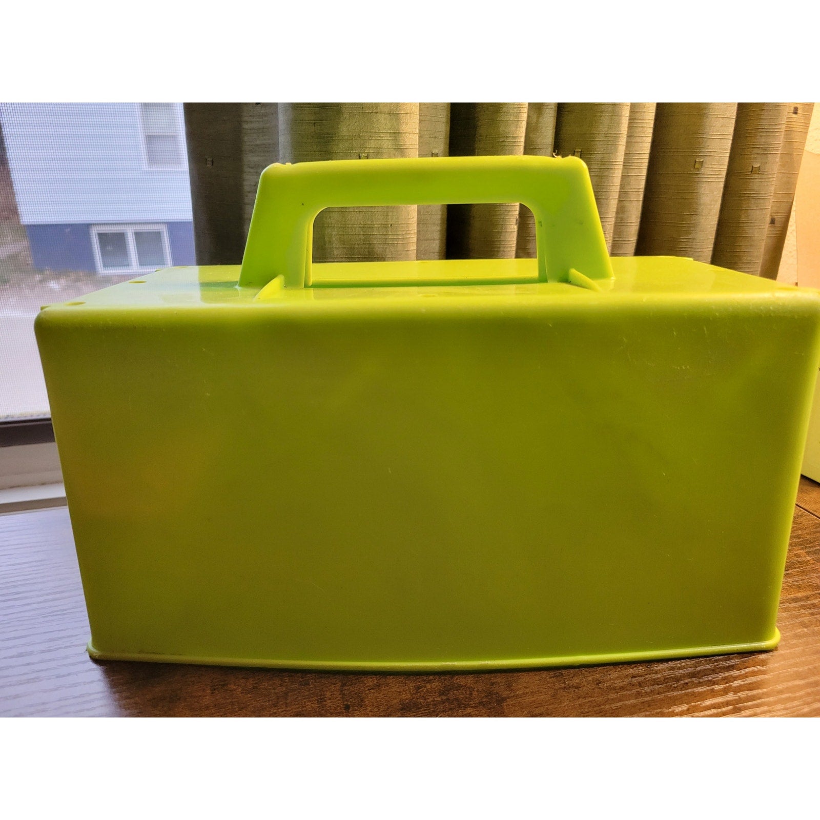 Vintage Poof-Slinky Green Sno-Brick Maker - Great for Forts, Igloos, Walls snow