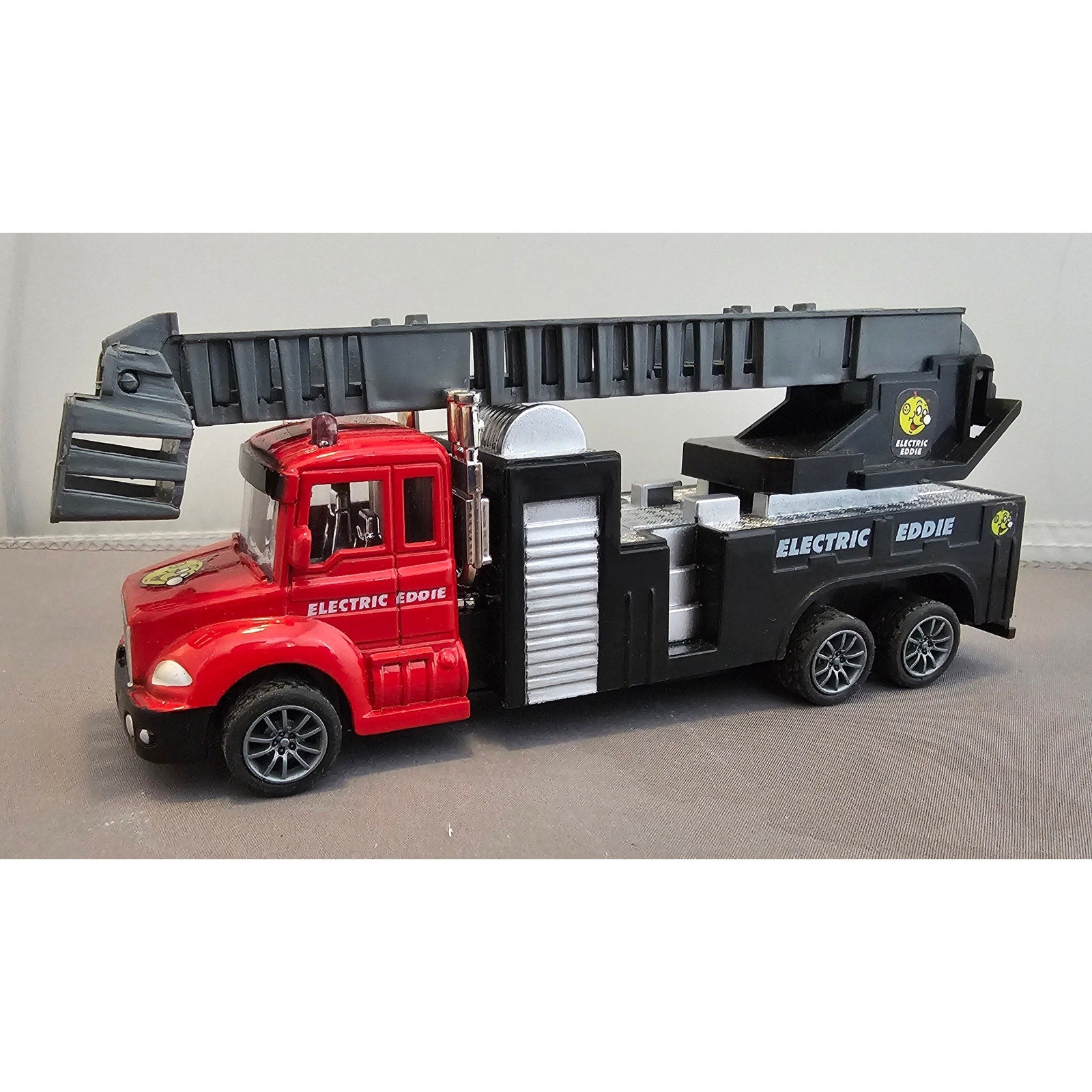 Electric Eddie Toy Boom/Ladder Truck - Red/Black - China - loose