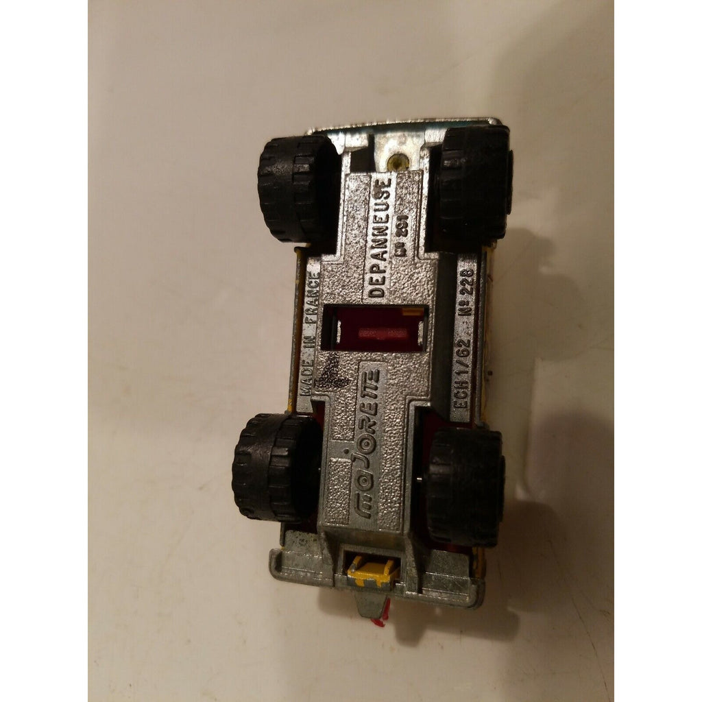 Majorette No. 228 Depanneuse 1/62 Made in France die cast yellow truck 4WD