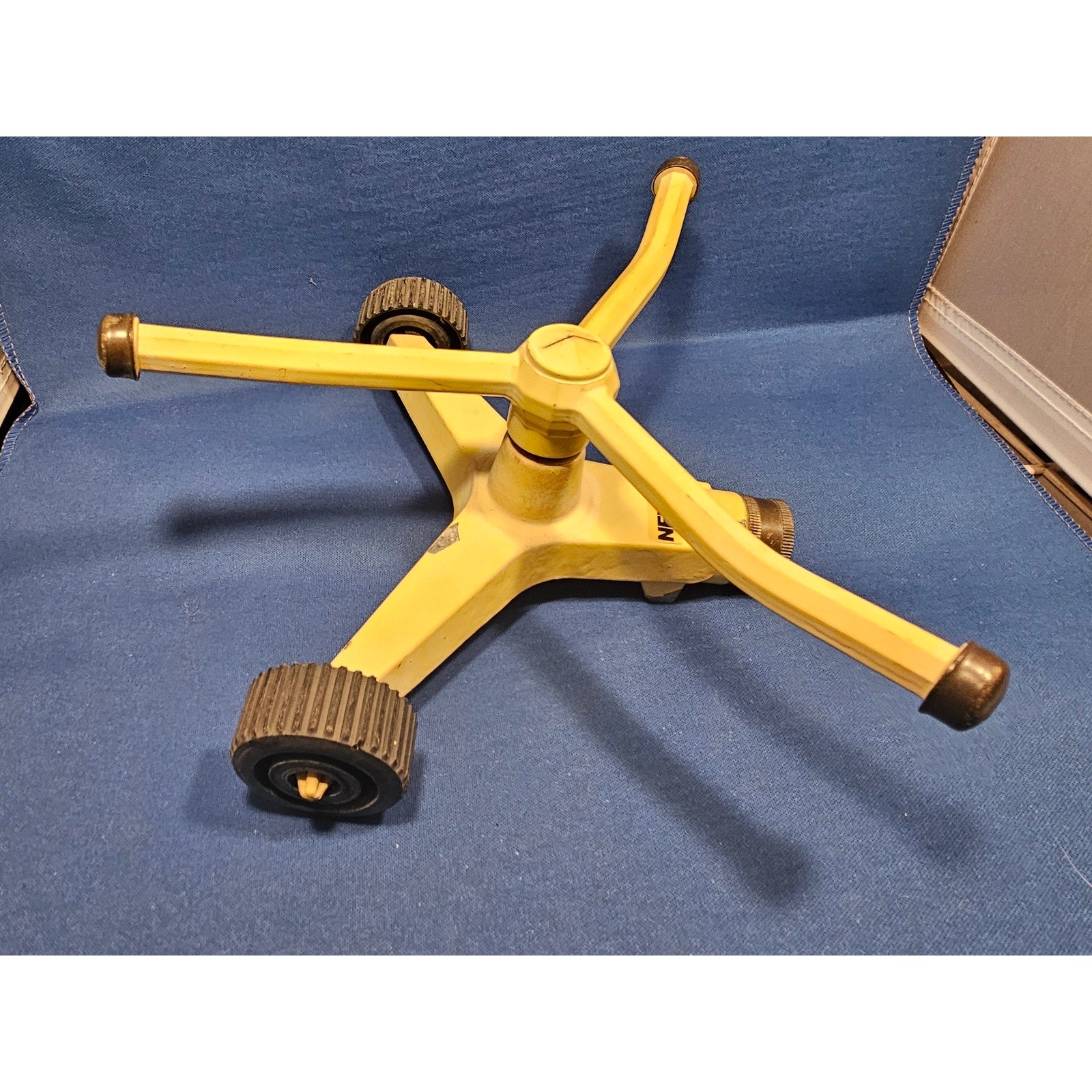 Vintage Nelson Yellow "Poppy" Sprinkler - used in great condition