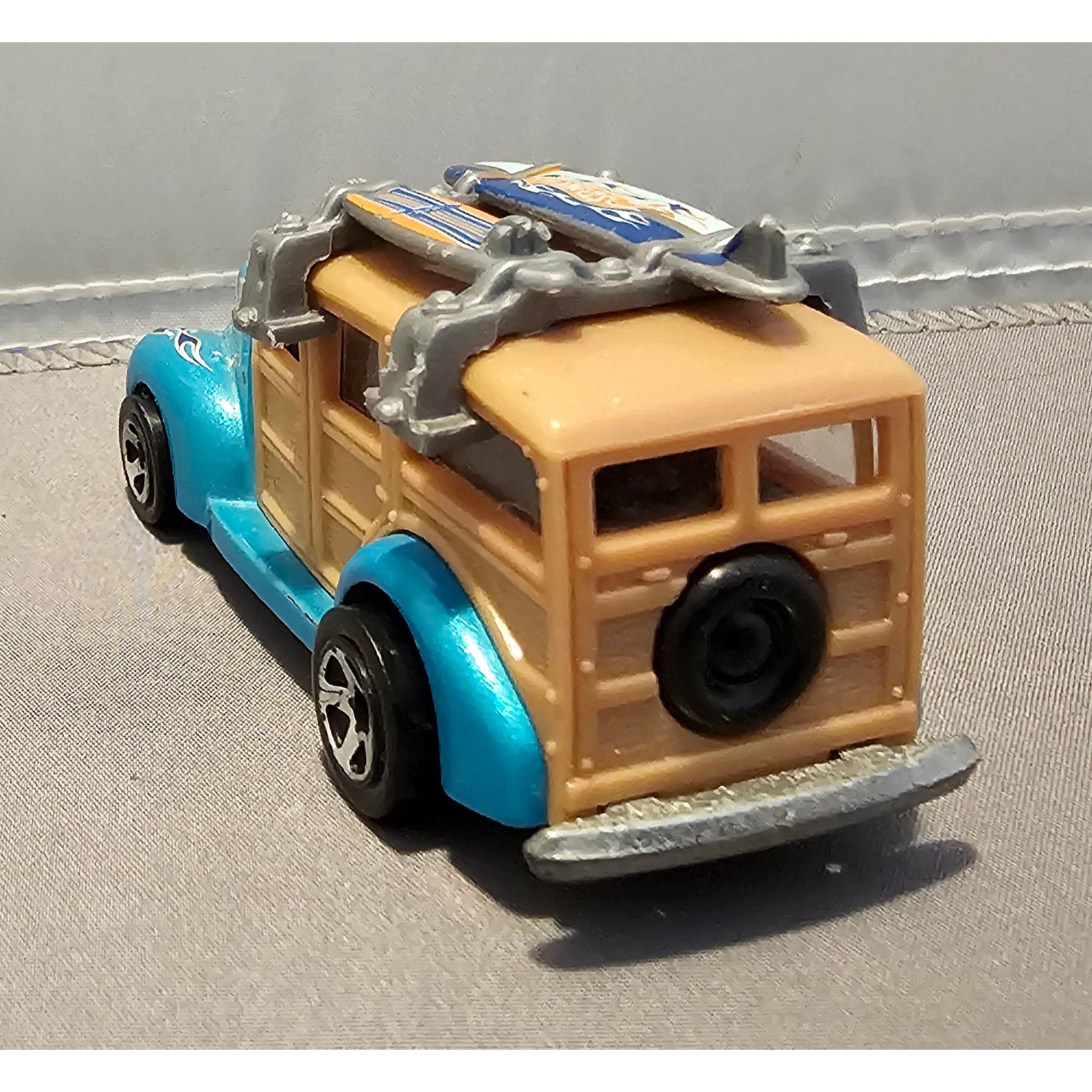 1979 Hot Wheels B38 - 40's Ford Woodie w/Surf Boards - Malaysia - loose