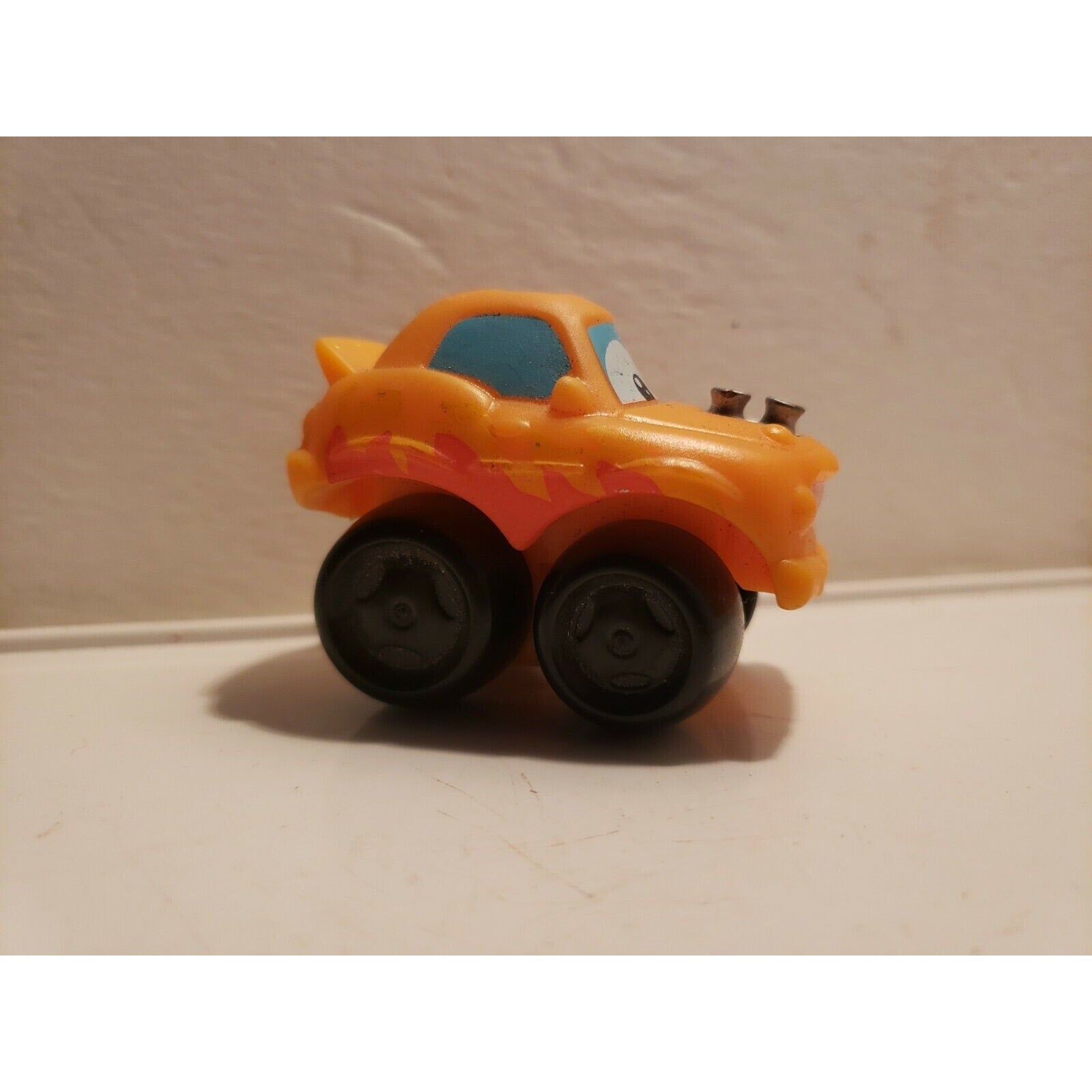 2009 Tonka Lil Chuck & Friends Plastic Toy Orange Car - Hasbro 02911 C-082A
