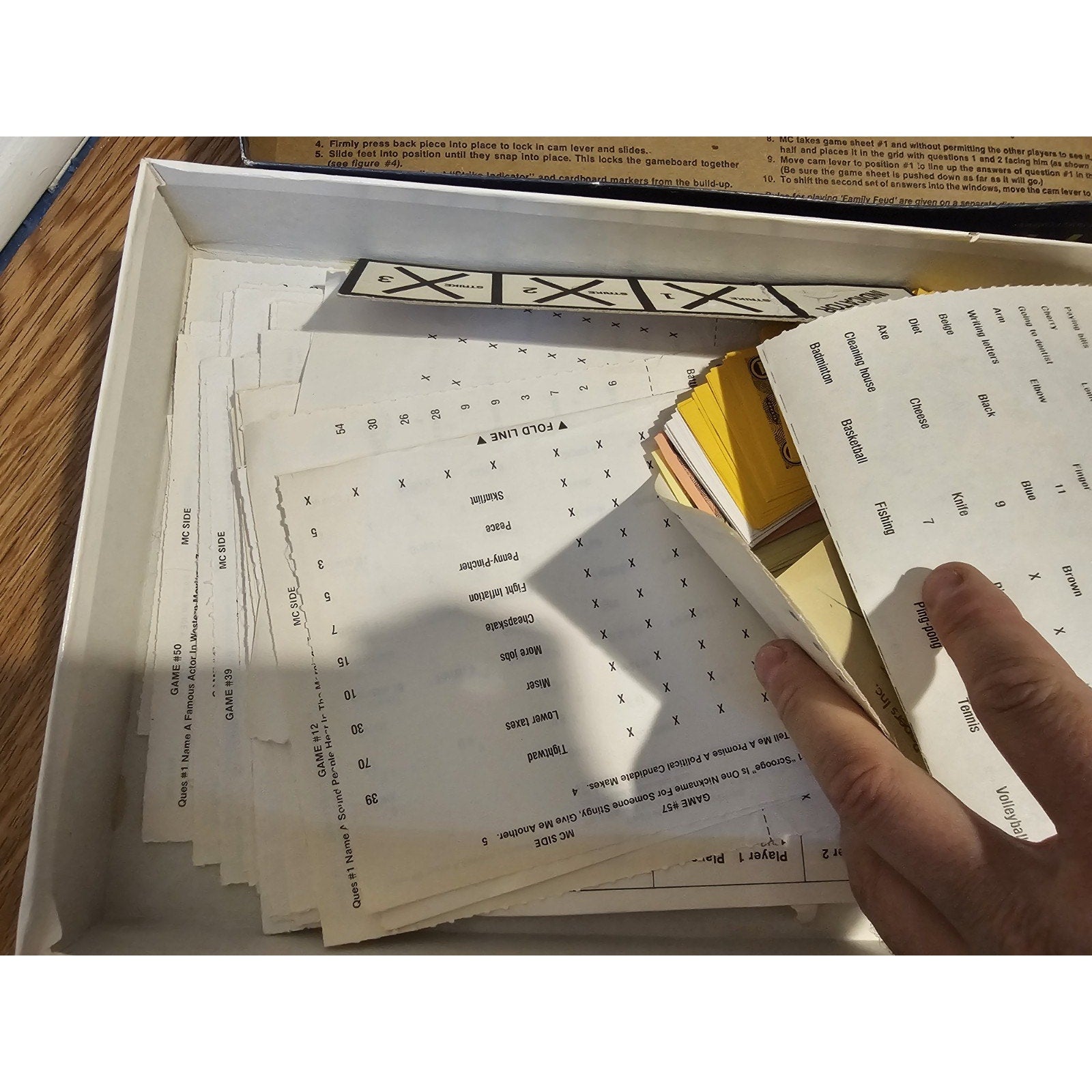 Vintage 1977 Milton Bradley 4723 Family Feud TV Show Board Game - 1st Edition