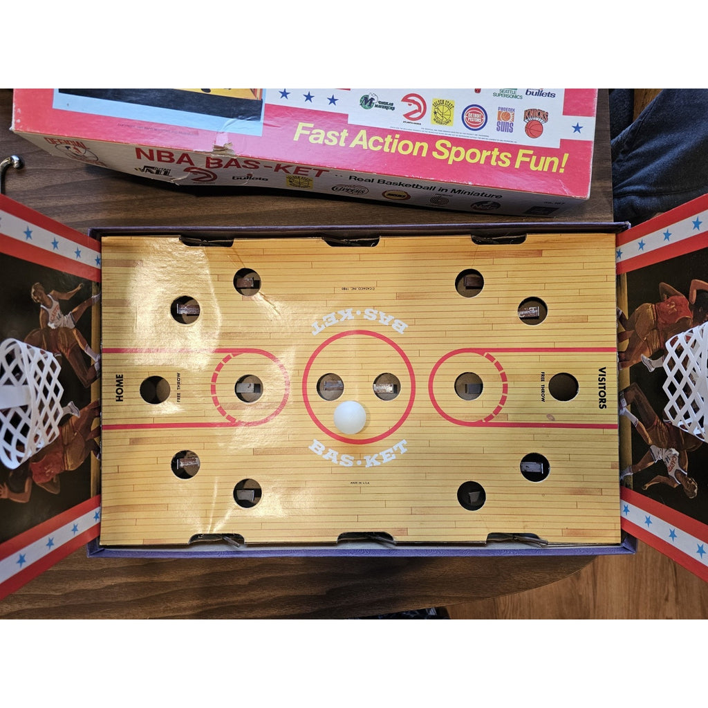 Vintage/1983 Cadaco #167 NBA Bas-Ket Real Basketball Miniature Game - Complete