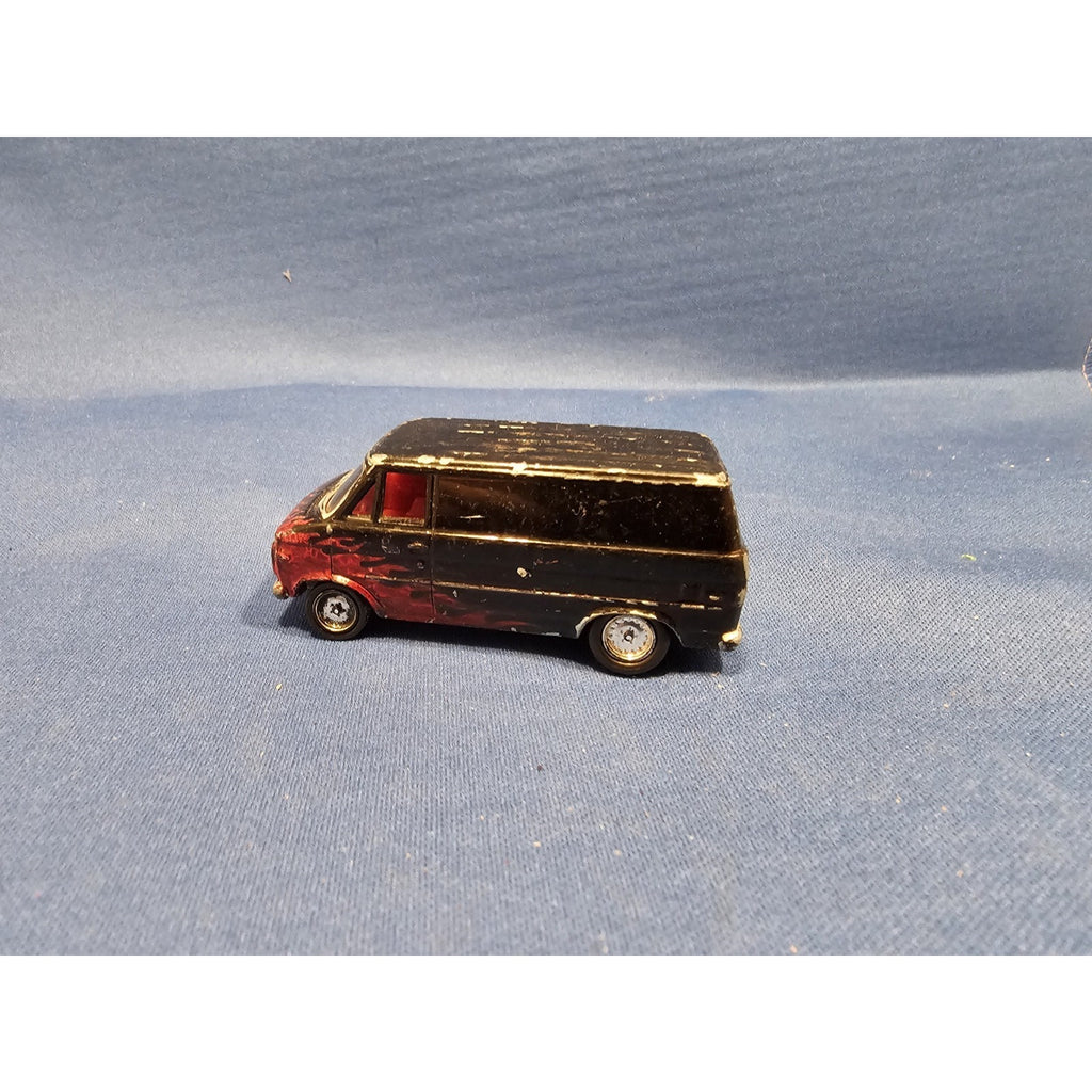 2002 Johnny Lightning Boogie Vans - 1977 Chevy G-20 w/Black Flames - loose
