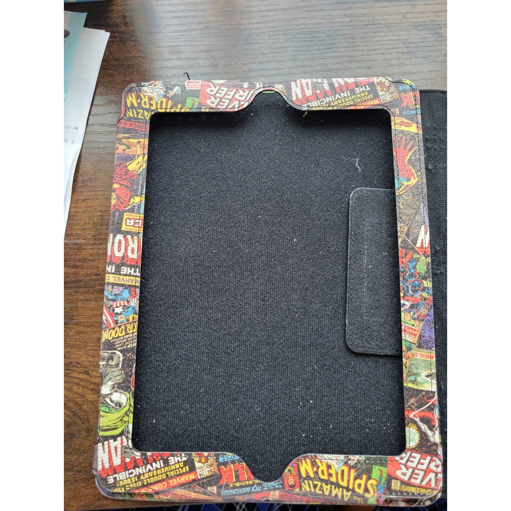 Licensed Marvel iPad Case 2/II by BB Designs MV-B-IP 2035-0814 - used