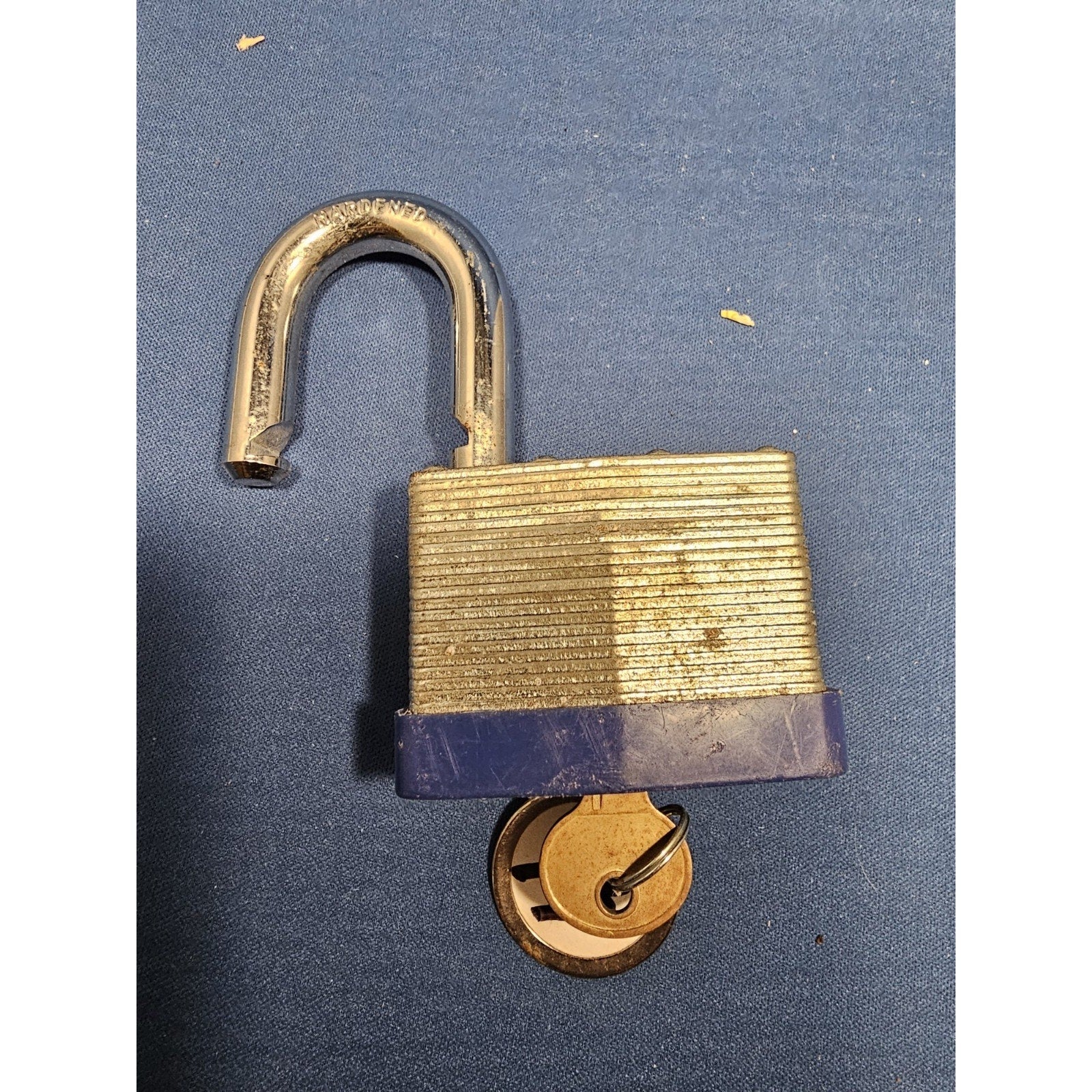 Brinks Heavy 60mm Hardened Laminated Padlock with Key - 2-1/2" x 2" -works great