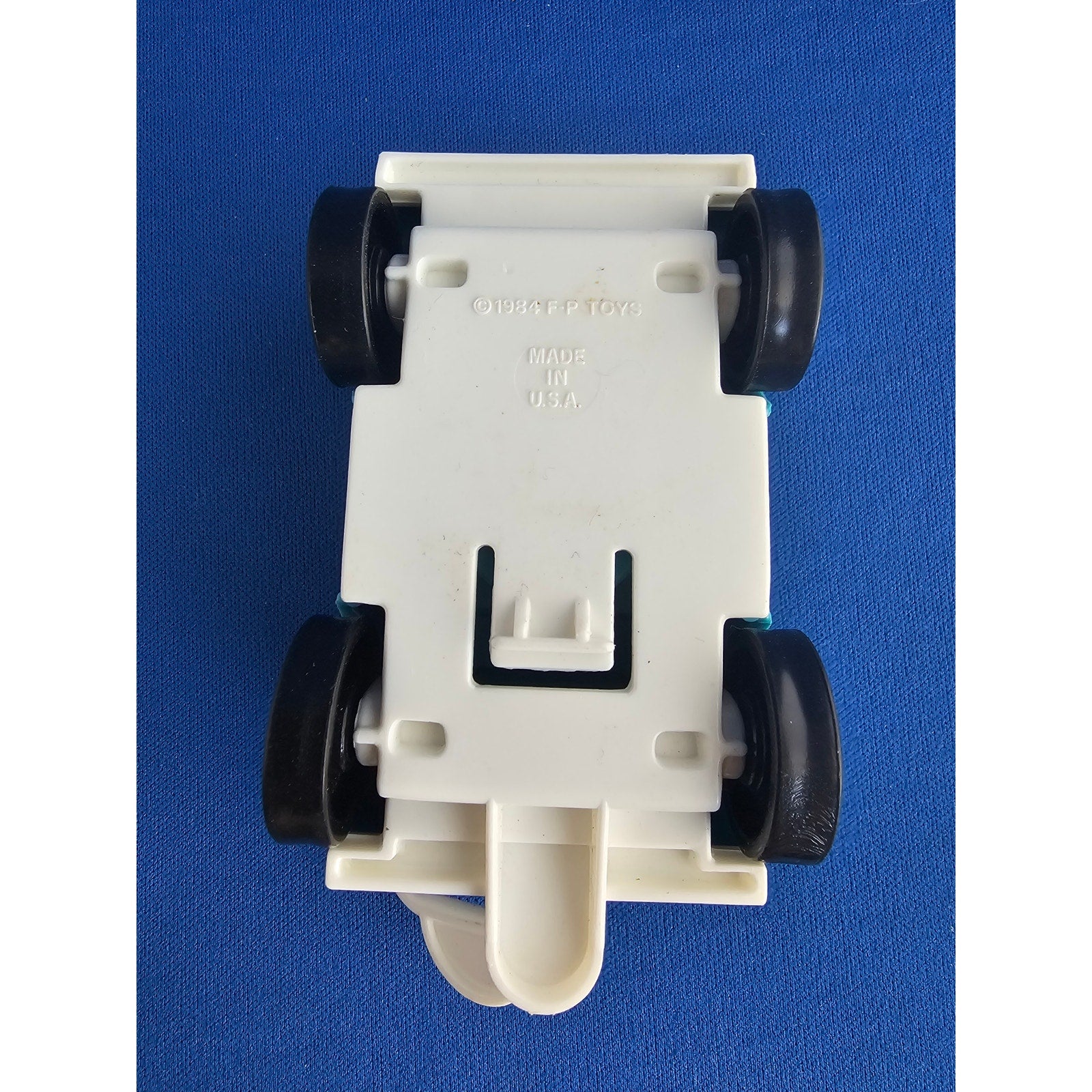 Vintage Fisher Price Little People Zoo #916 - Blue/Turquoise Single Truck/Tram