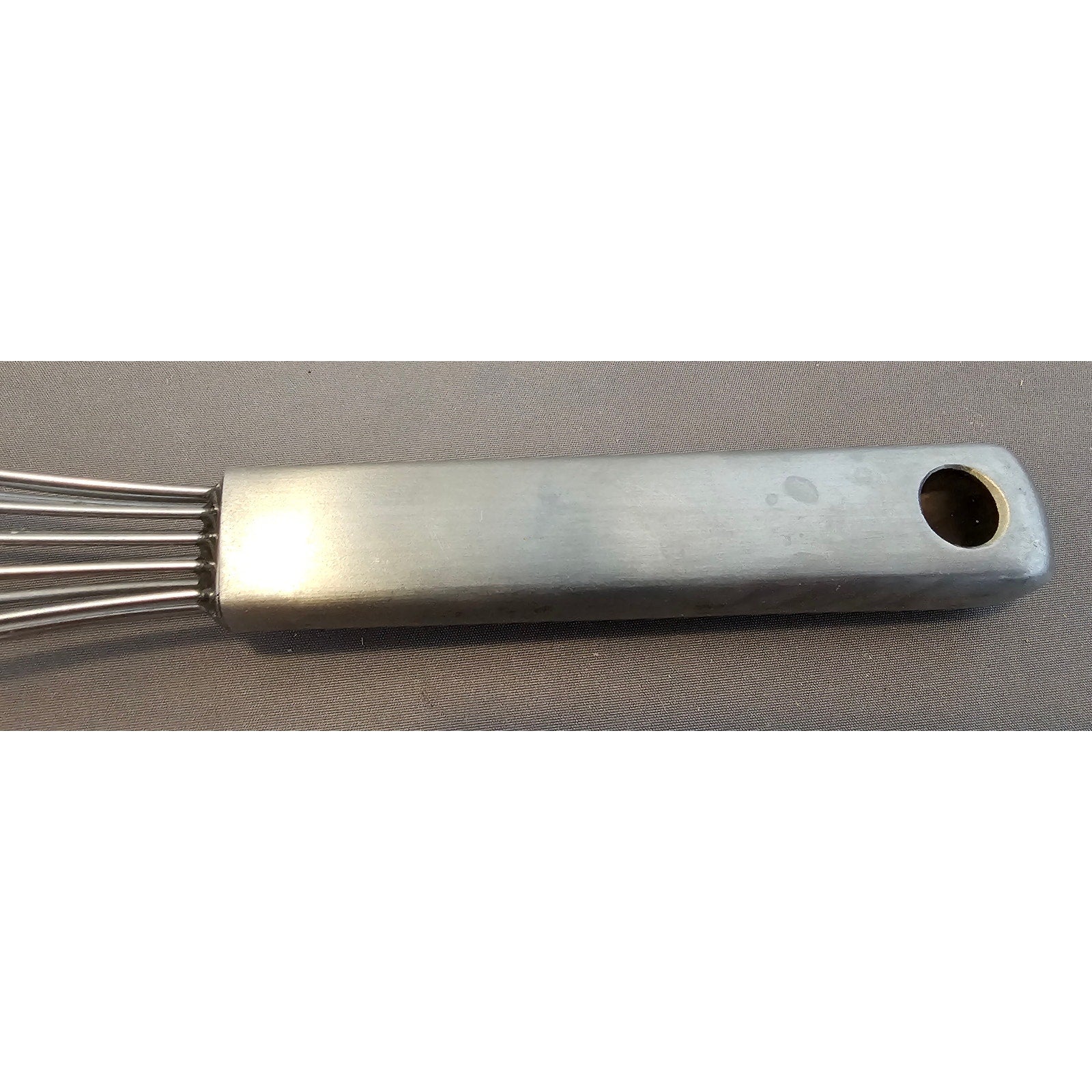 Figmint Stainless Steel Whisk w/Silver Handle - Whipping, Balloon, 9" - used