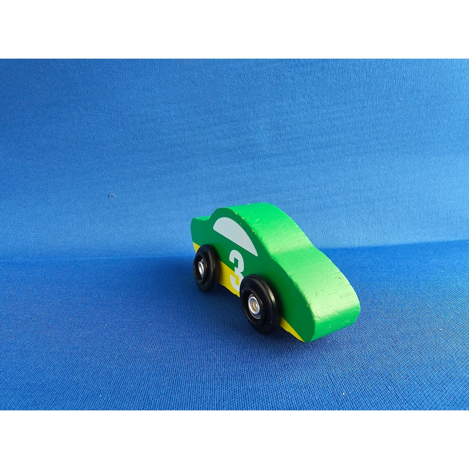 Melissa & Doug GH21115 - Green #3 Toy Wood Race Car