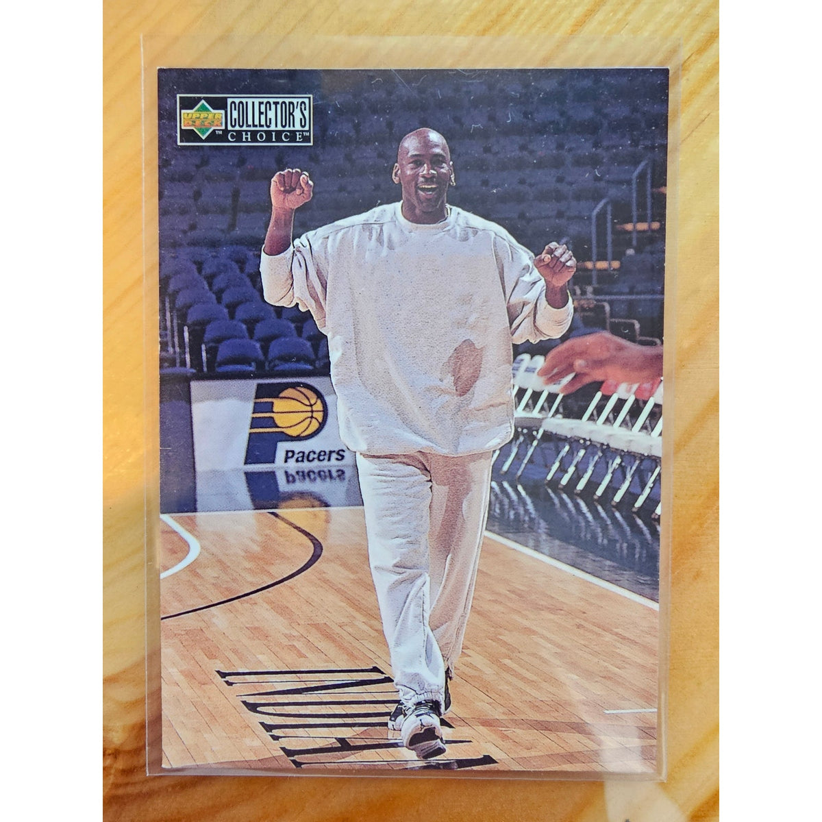 Michael Jordan 1997-1998 Upper Deck #391 - Michael's Magic - Chicago Bulls - NBA