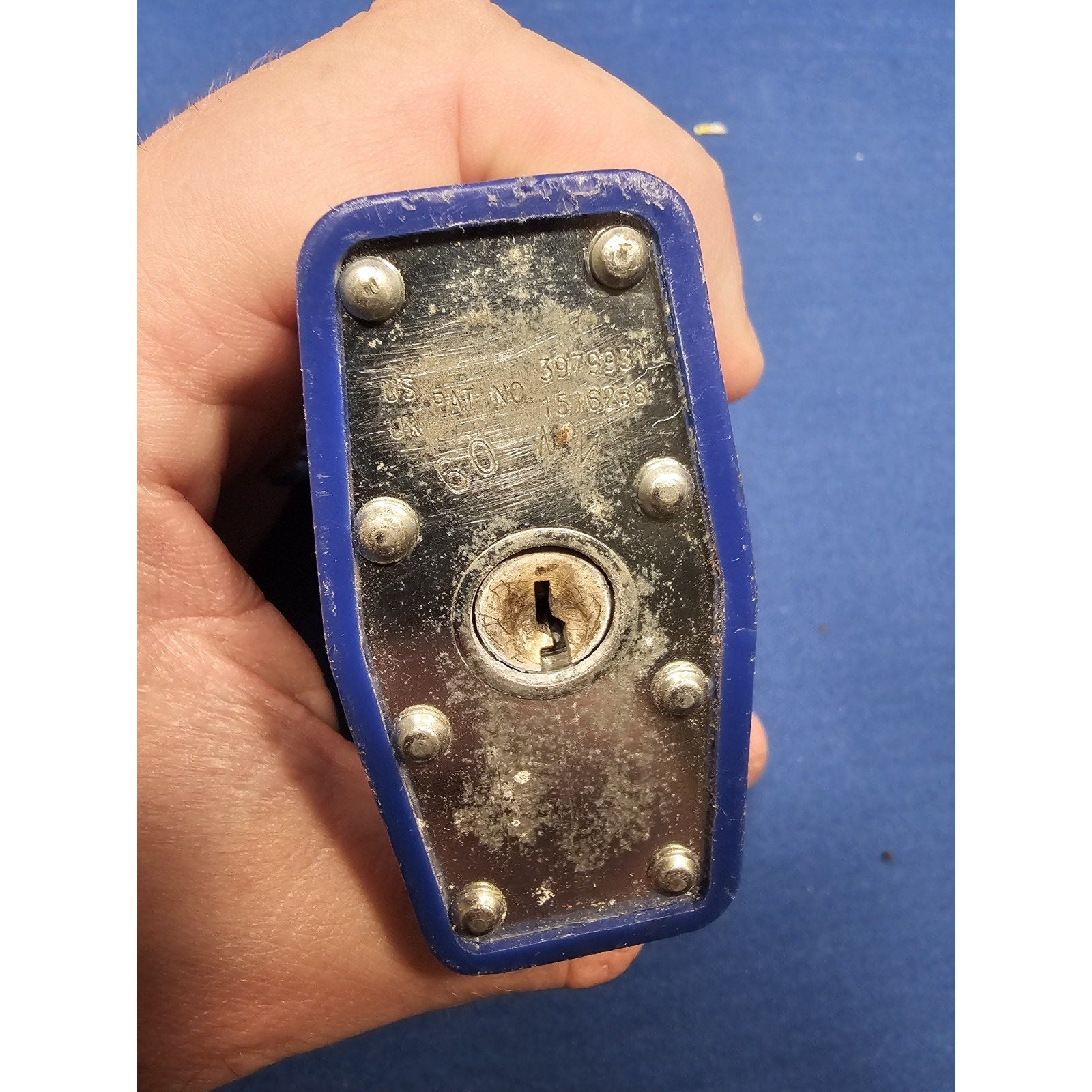 Brinks Heavy 60mm Hardened Laminated Padlock with Key - 2-1/2" x 2" -works great