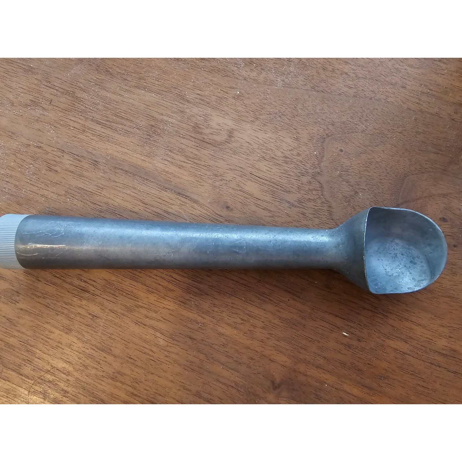 Vintage 9 in Long Aluminum Ice Cream Scoop - Water Filled Heat