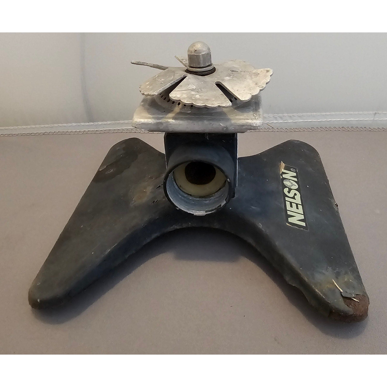 Vintage Nelson Black Square Spray "It Gets the Corners" Stationary Sprinkler