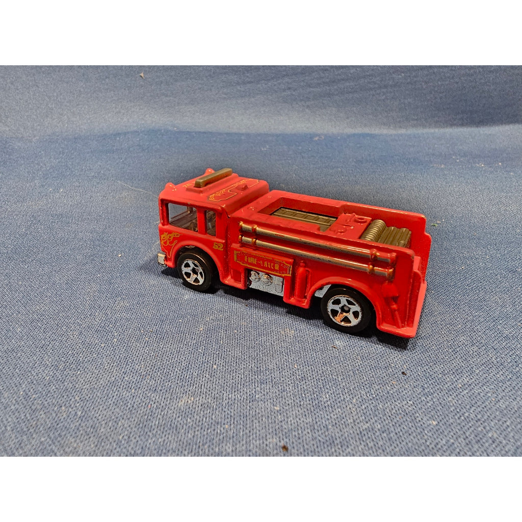 1976 Hot Wheels Red/Gray Fire Truck Engine 52 - Fire Eater - loose