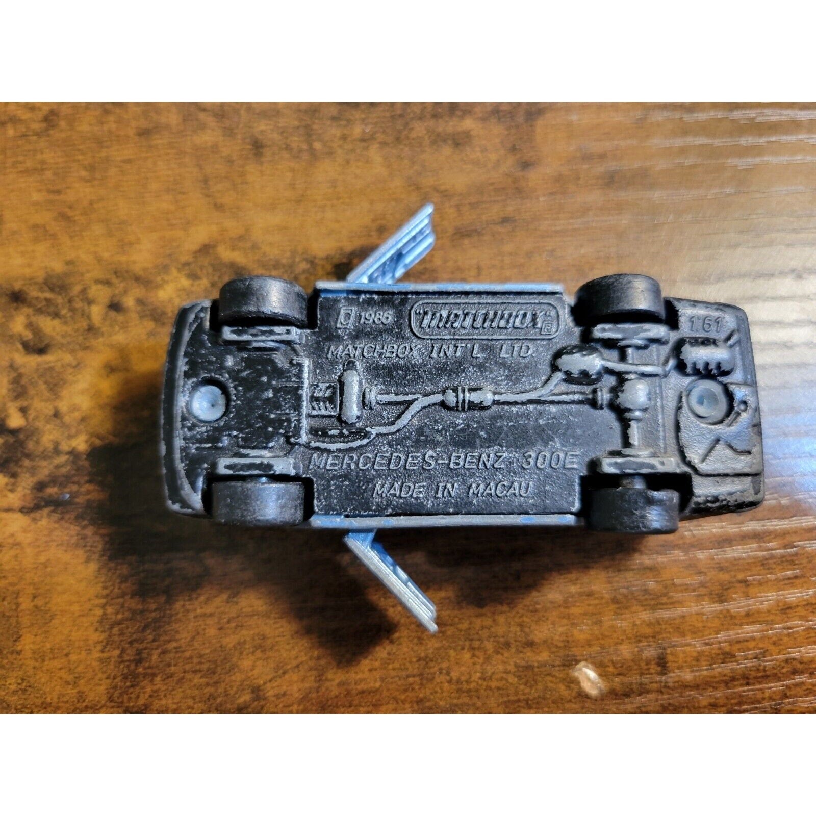 1986 Matchbox - Light Blue Mercedes Benz 300E - 1:61 - Made in Macau -Doors Open