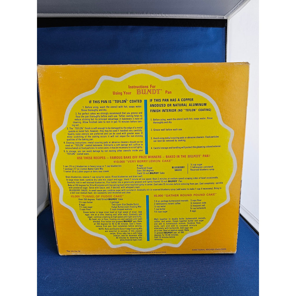 Vintage/NOS Nordic Ware #50335 Avocado Aluminum Bundt Pan