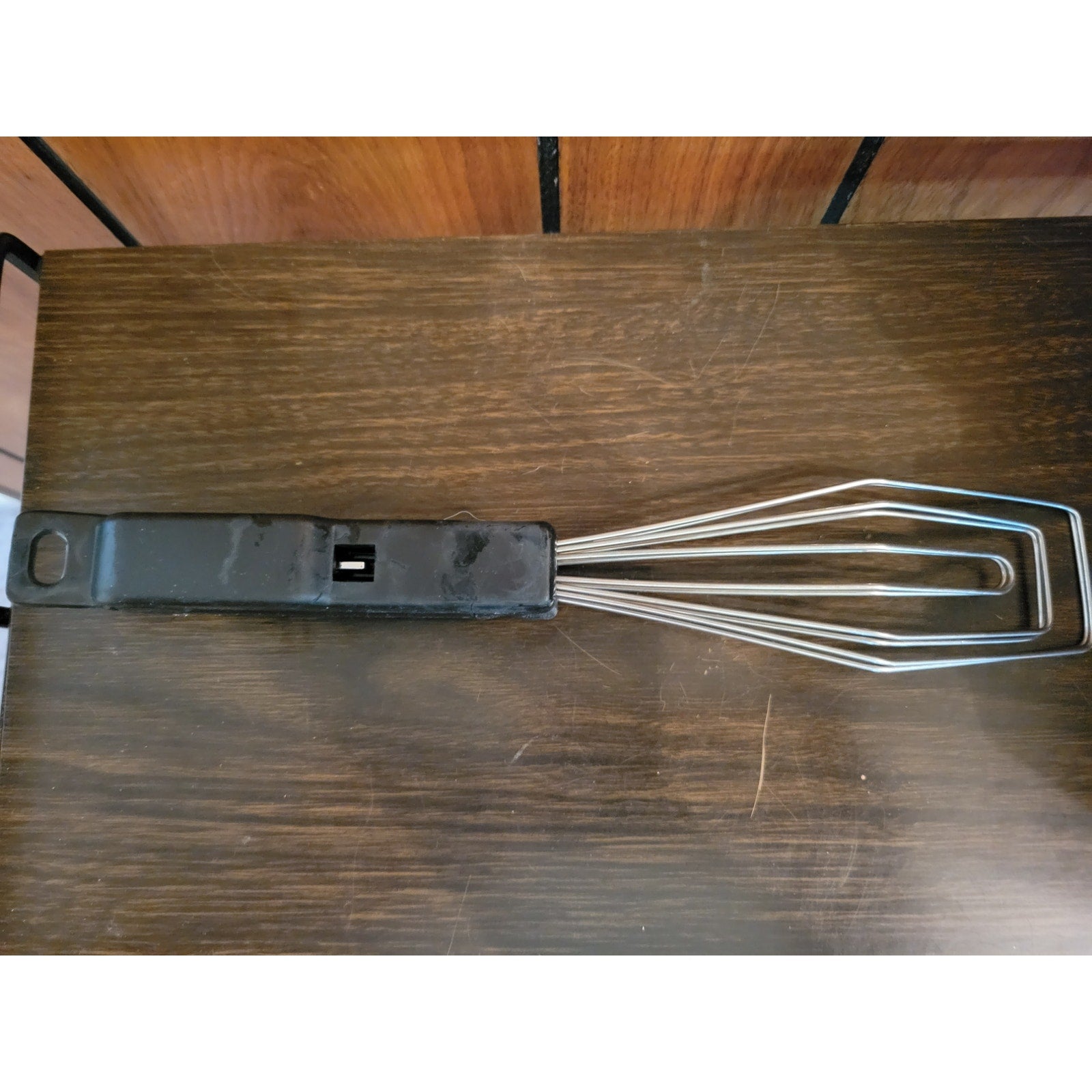 Black Handle Flipper/Tongs for Fish, Deep Frying - Locks