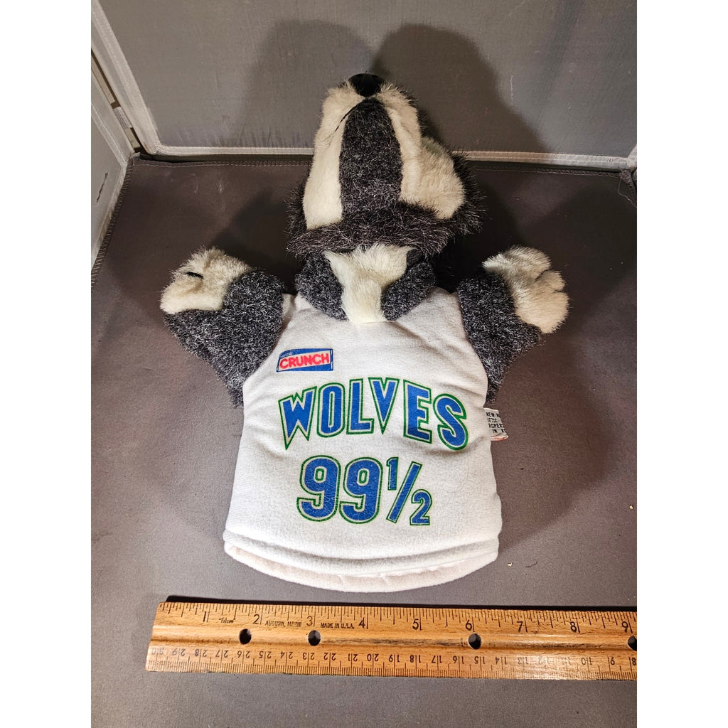 Vintage 1989-1990 Minnesota Timberwolves Crunch #99 1/2 Plush Hand Puppet