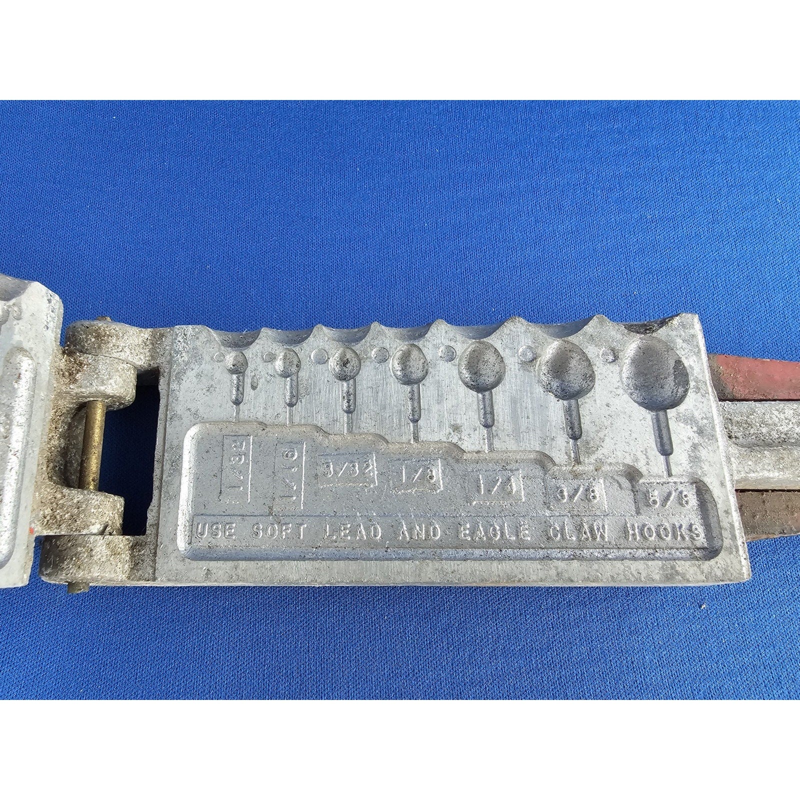 Do-It Molds Sportsman's Model JLS-7-A HTF - Less Snag Jig - Assorted Sizes