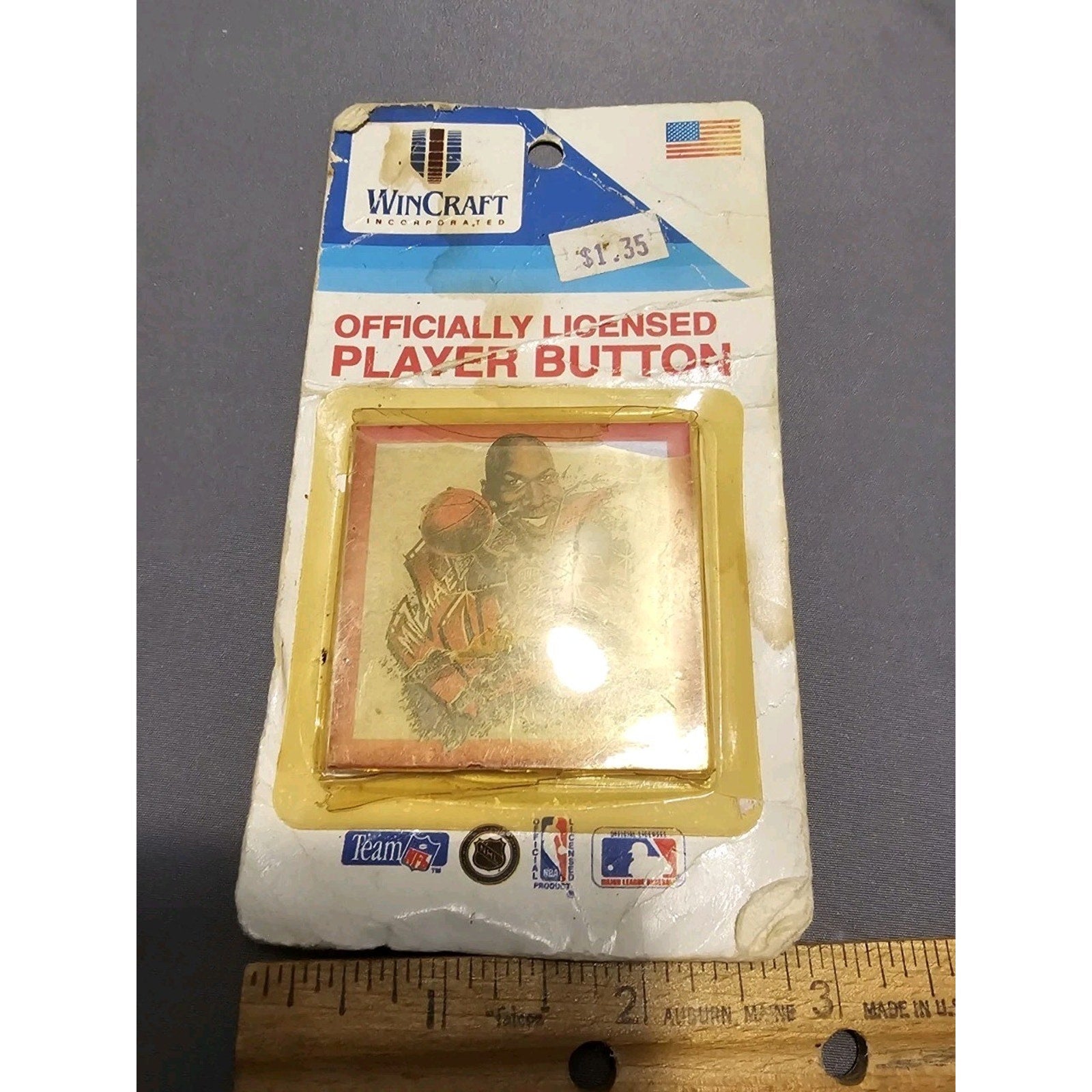 Vintage/1990s Wincraft - Michael Jordan Caricature Player Button/Pin - Bulls NBA
