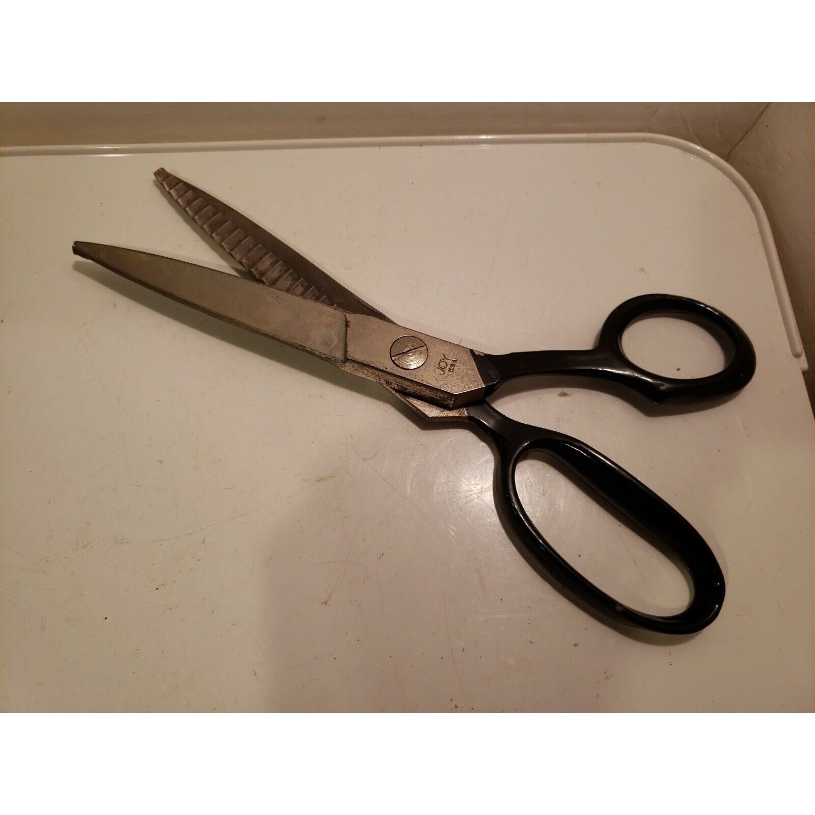 Vintage 9-1/2" Joy Forged Steel Pinking Shears Scissors Retro Sewing Hobbies