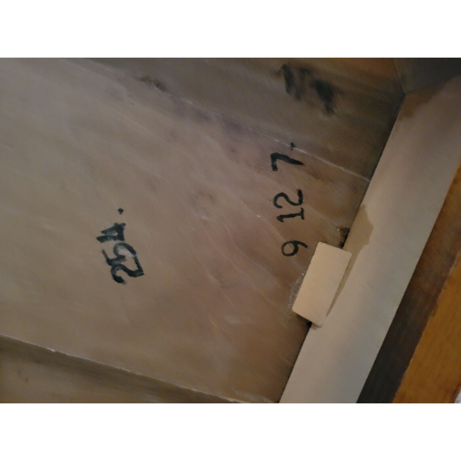 Mid Century Modern Stanley 2-Tiered Walnut & Burlwood End/Step/Side Table - 254