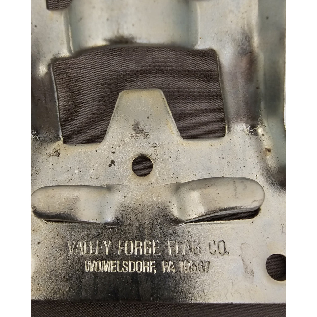Vintage Valley Forge Steel Angled Wall Mount 3/4" Bracket Flag Pole Holder - USA