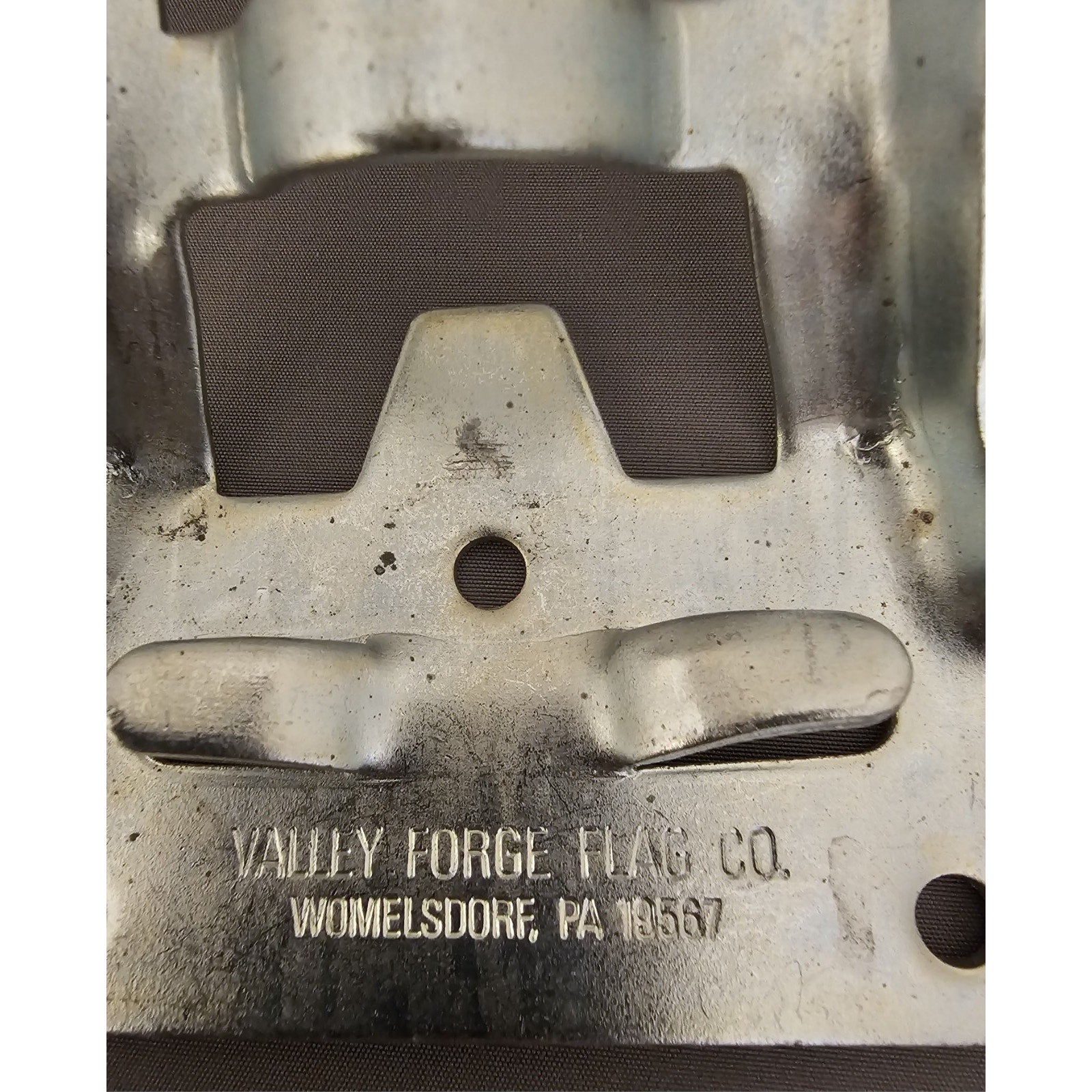 Vintage Valley Forge Steel Angled Wall Mount 3/4" Bracket Flag Pole Holder - USA