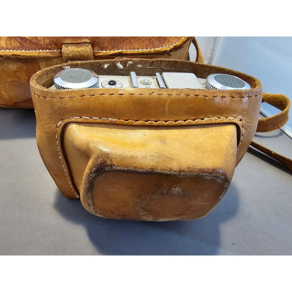 Vintage Graphic 35 Rangefinder Camera w/Case, Light Meter, Flash & Lenses