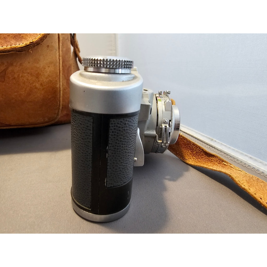 Vintage Graphic 35 Rangefinder Camera w/Case, Light Meter, Flash & Lenses