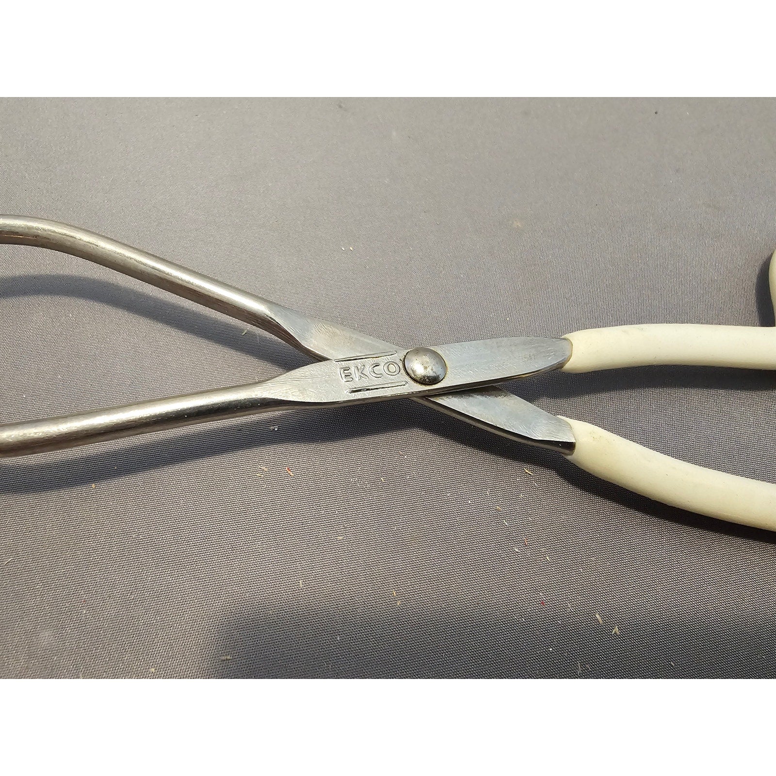 Vintage Ekco 10" White Rubble Handle Stainless Steel Tongs - USA