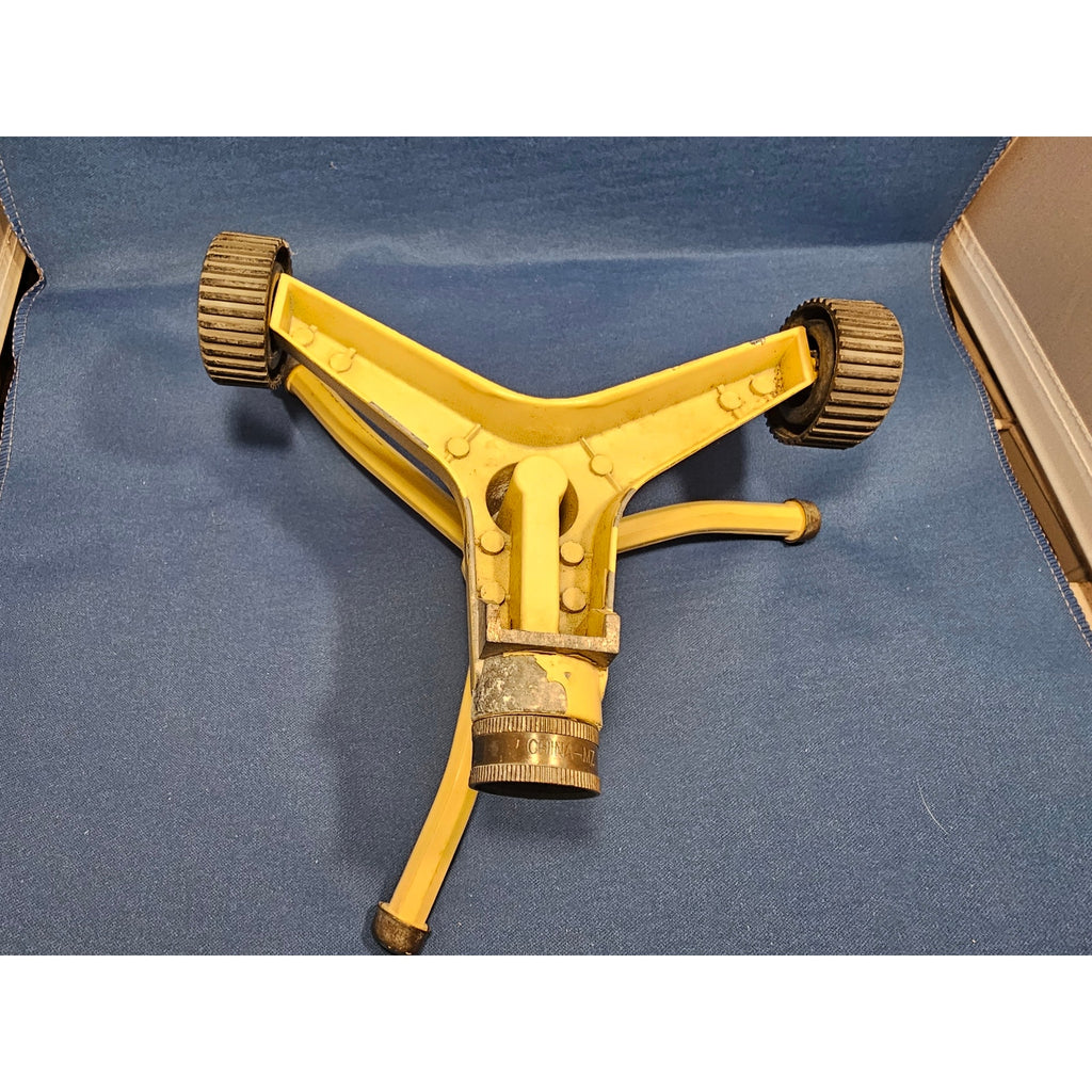 Vintage Nelson Yellow "Poppy" Sprinkler - used in great condition