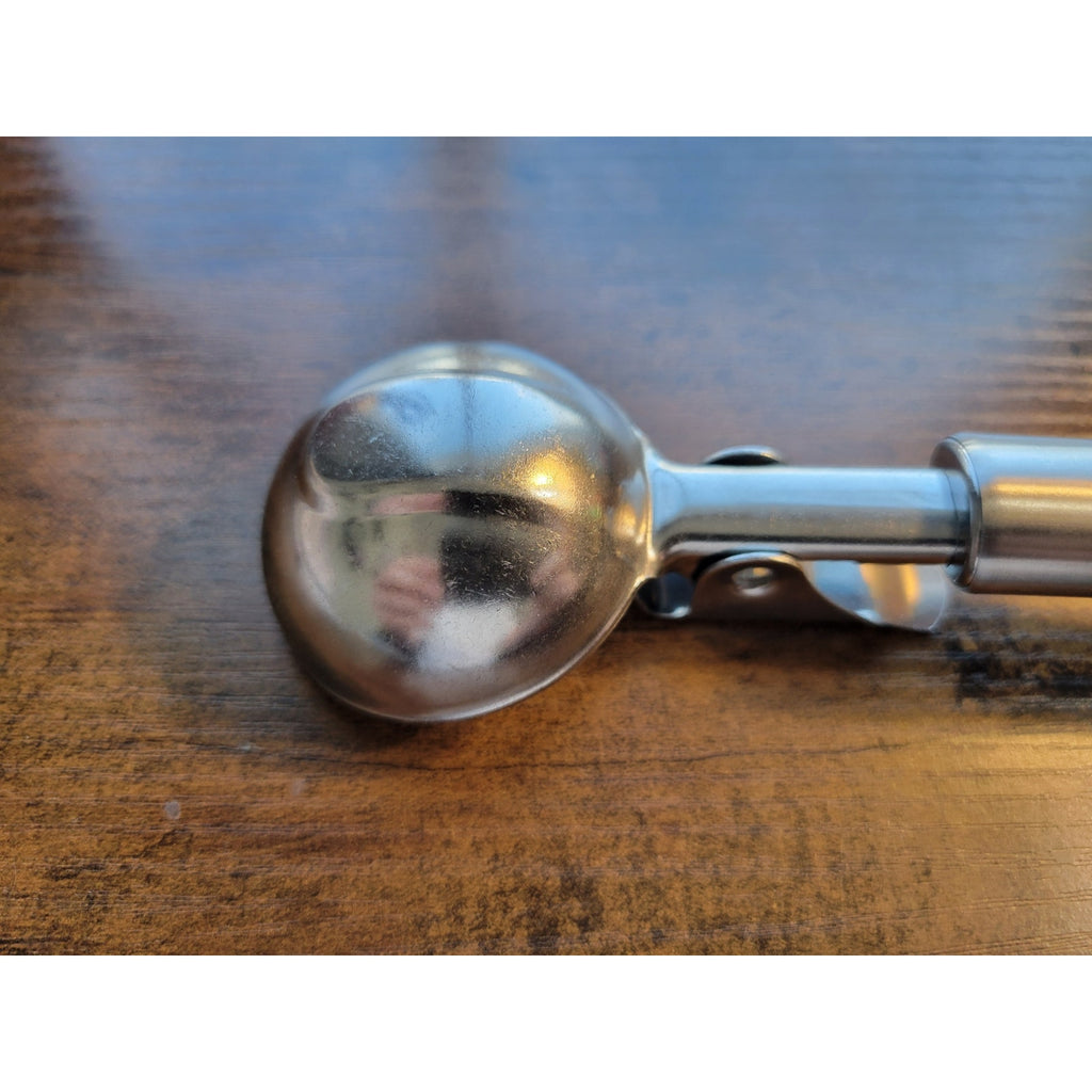 Ice Cream Cone Scoop w/Thump Flipper - Like Safe T Dipper - used