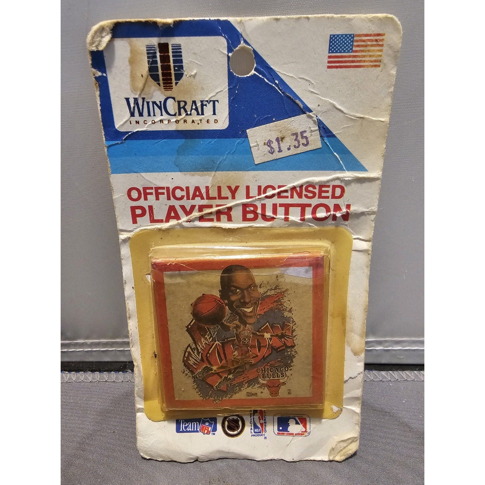 Vintage/1990s Wincraft - Michael Jordan Caricature Player Button/Pin - Bulls NBA