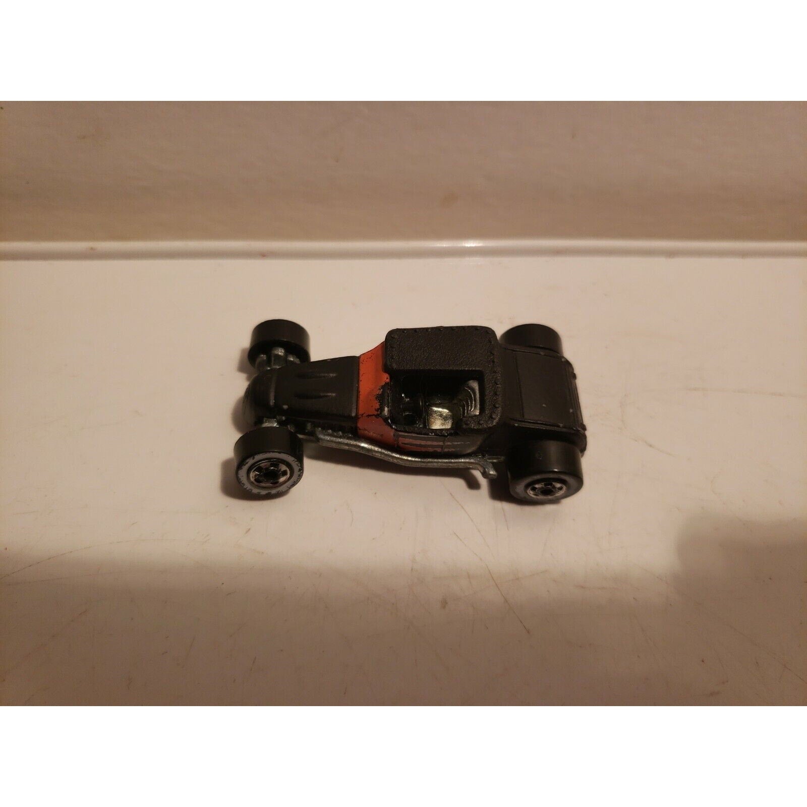 1998 Hot Wheels TRACK T Hot Rod Coupe , black red flames