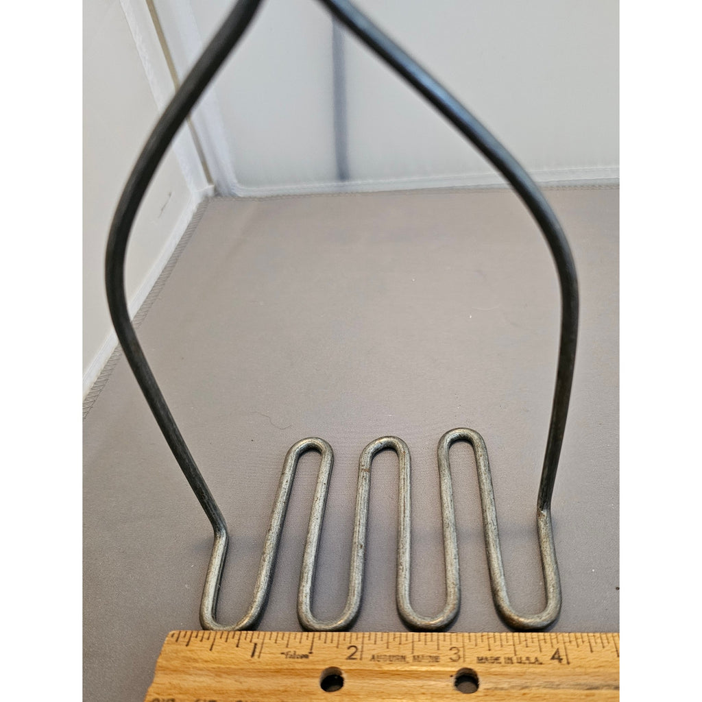 Vintage 9-1/2" Wire Potato Masher w/Red Wood Handle