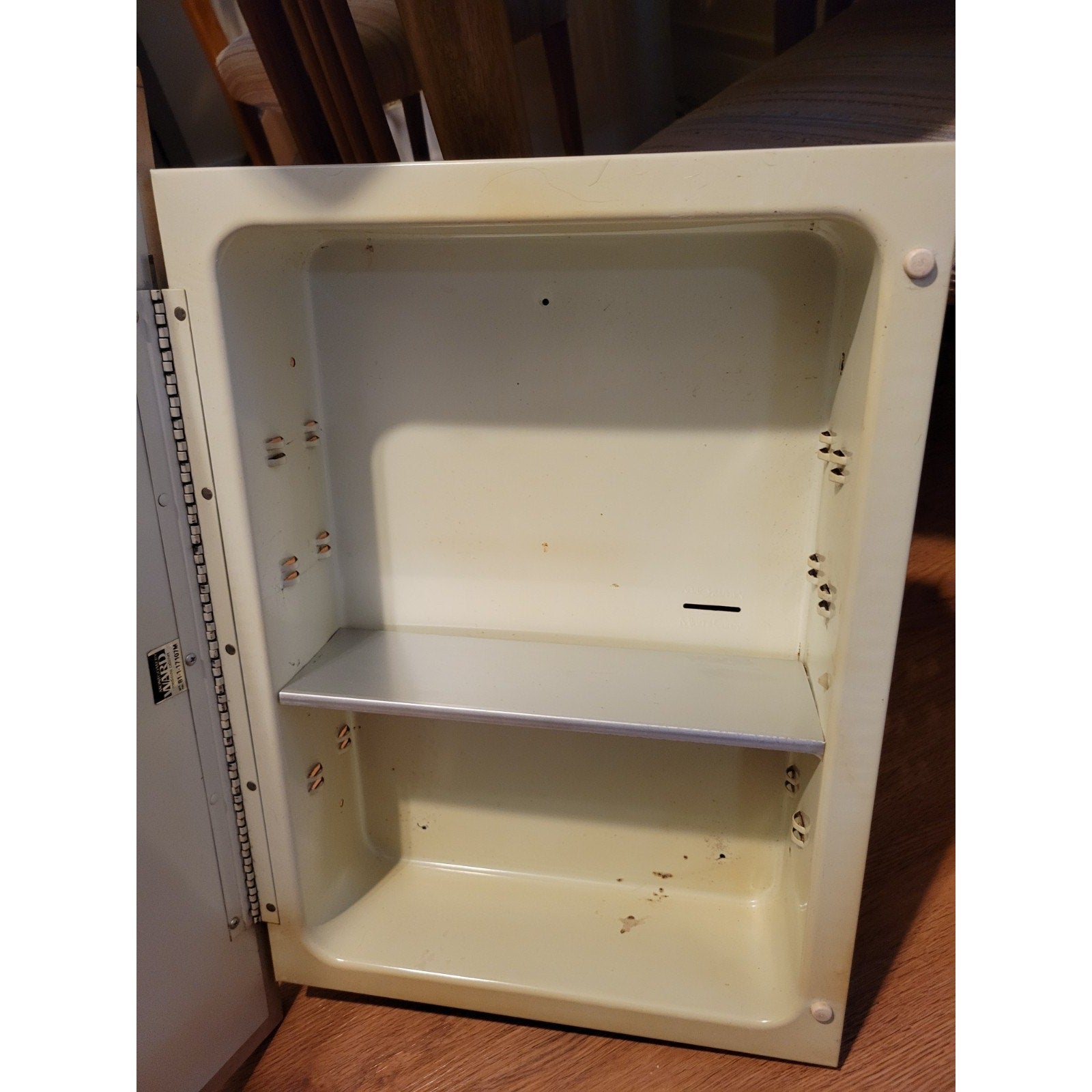 Vintage Montgomery Ward 81-1-17107M - Miami-Carey Recess Metal Medicine Cabinet