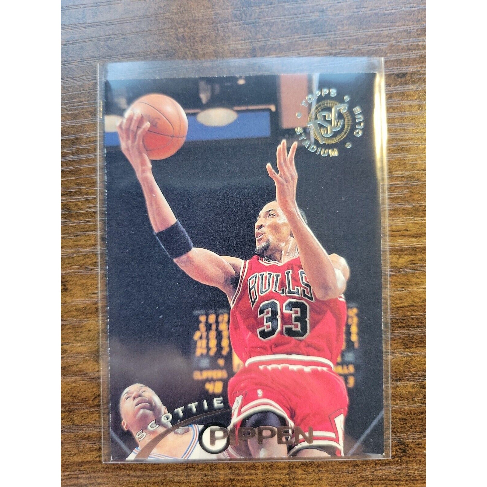 Scottie Pippen 1994-1995 Topps Stadium Club (TSC) #33 - Bulls - NBA - Fresh Pull