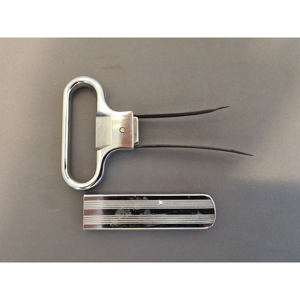 Robert Mondavi Winery Bottle Opener - Manual 6-3/4”