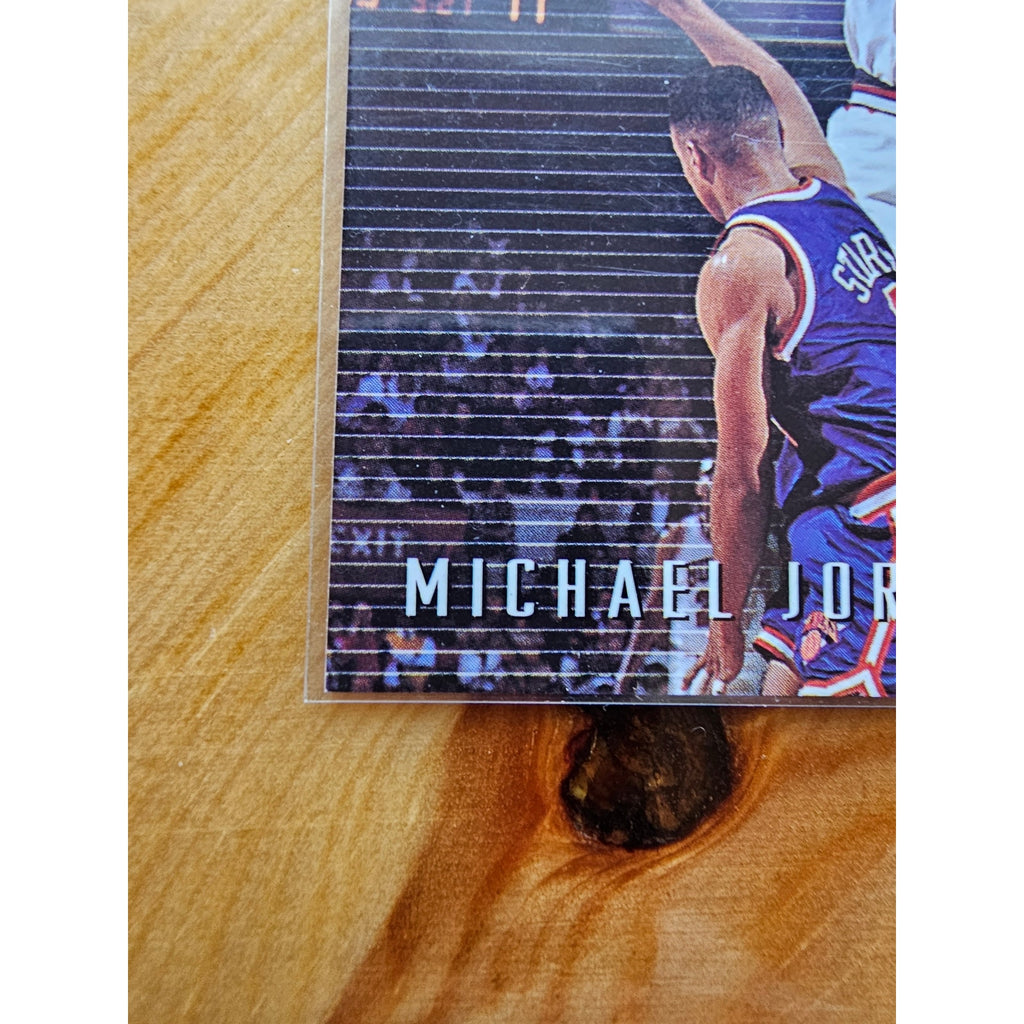 Michael Jordan 1993-1994 Skybox Premium #14 - Playoff Performance - Bulls - NBA
