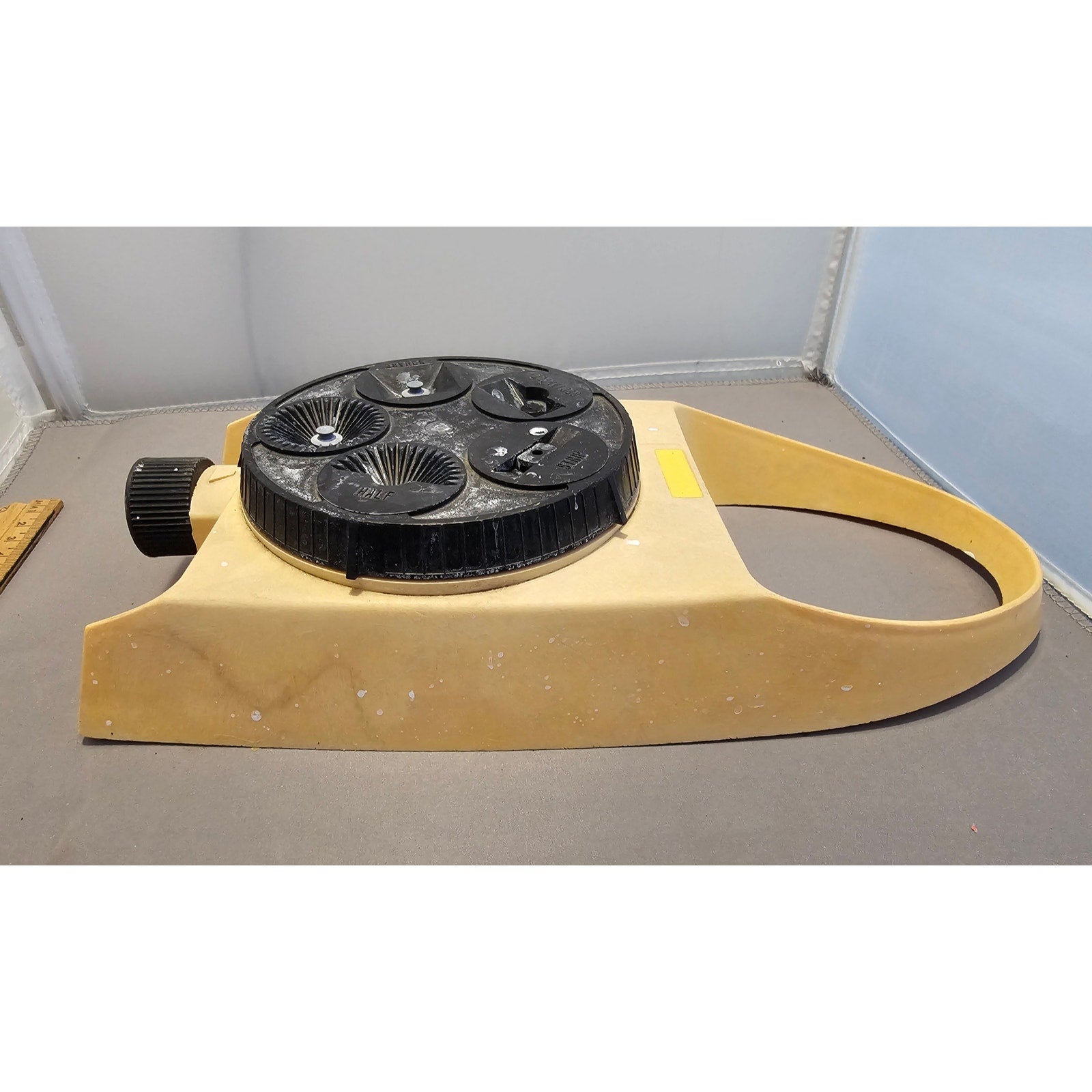 Vintage Nelson Adjustable 5-Settings Yellow Lawn Sprinkler