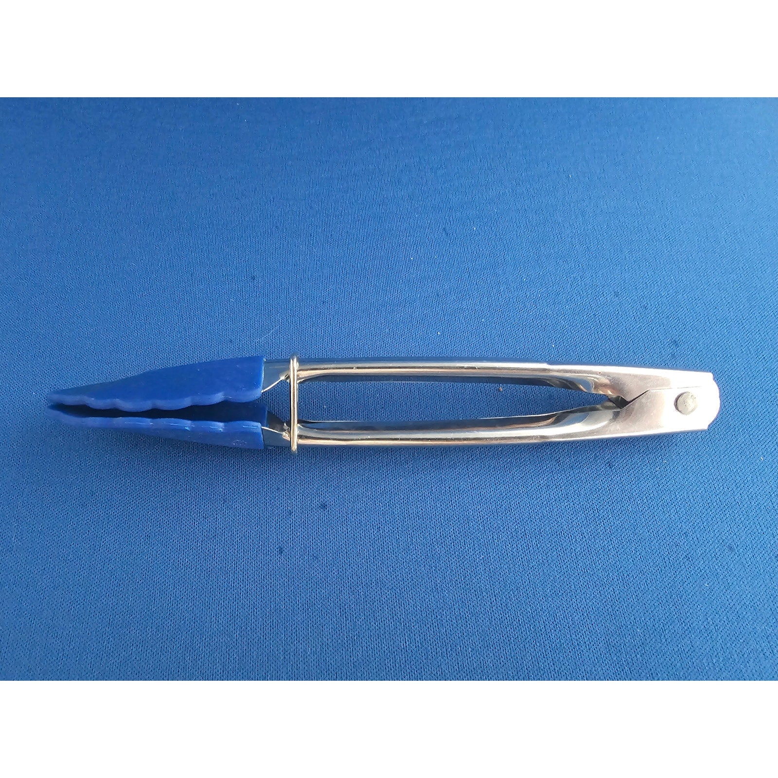 Danesco Blue Silicone/Rubber Tongs - 7" Long - used