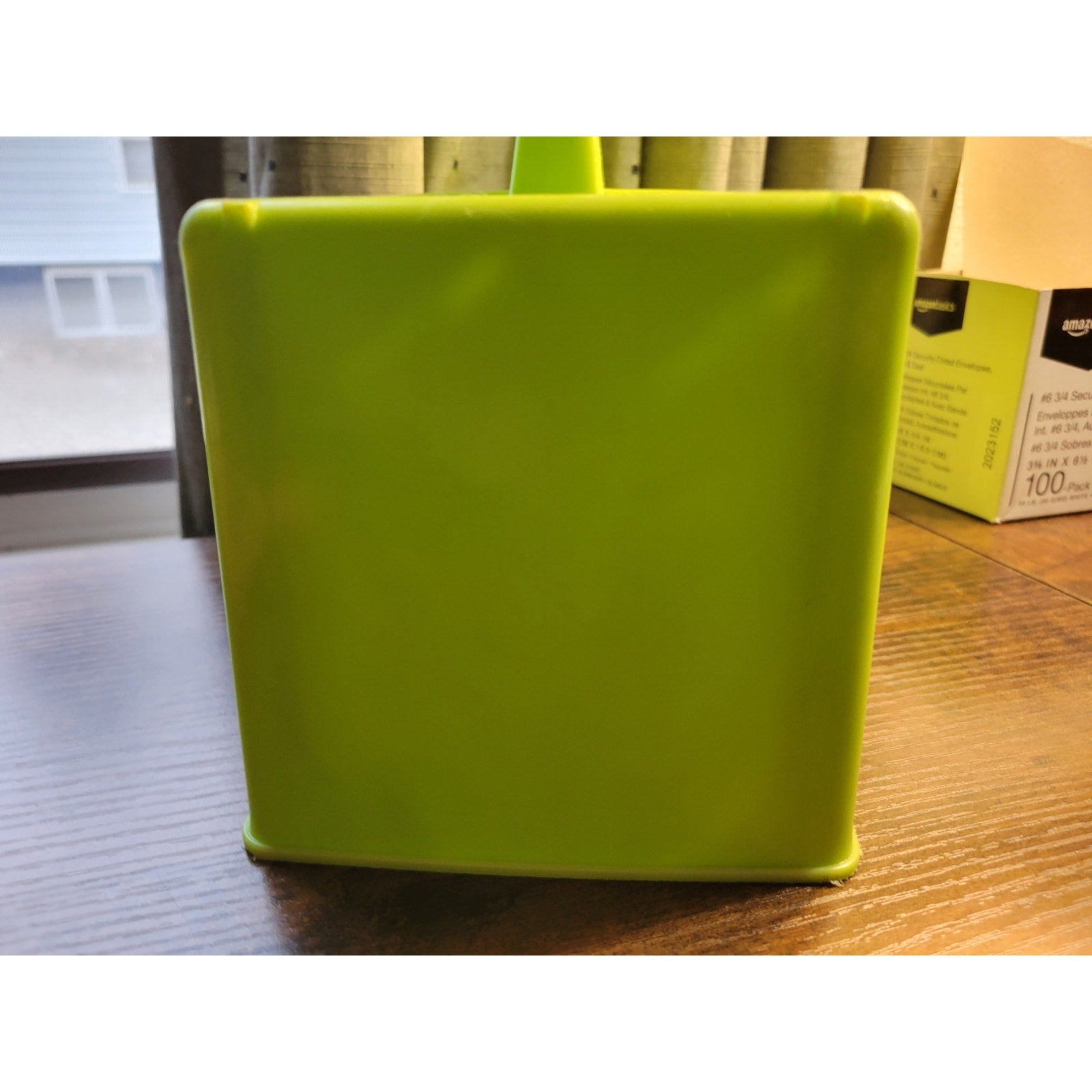 Vintage Poof-Slinky Green Sno-Brick Maker - Great for Forts, Igloos, Walls snow