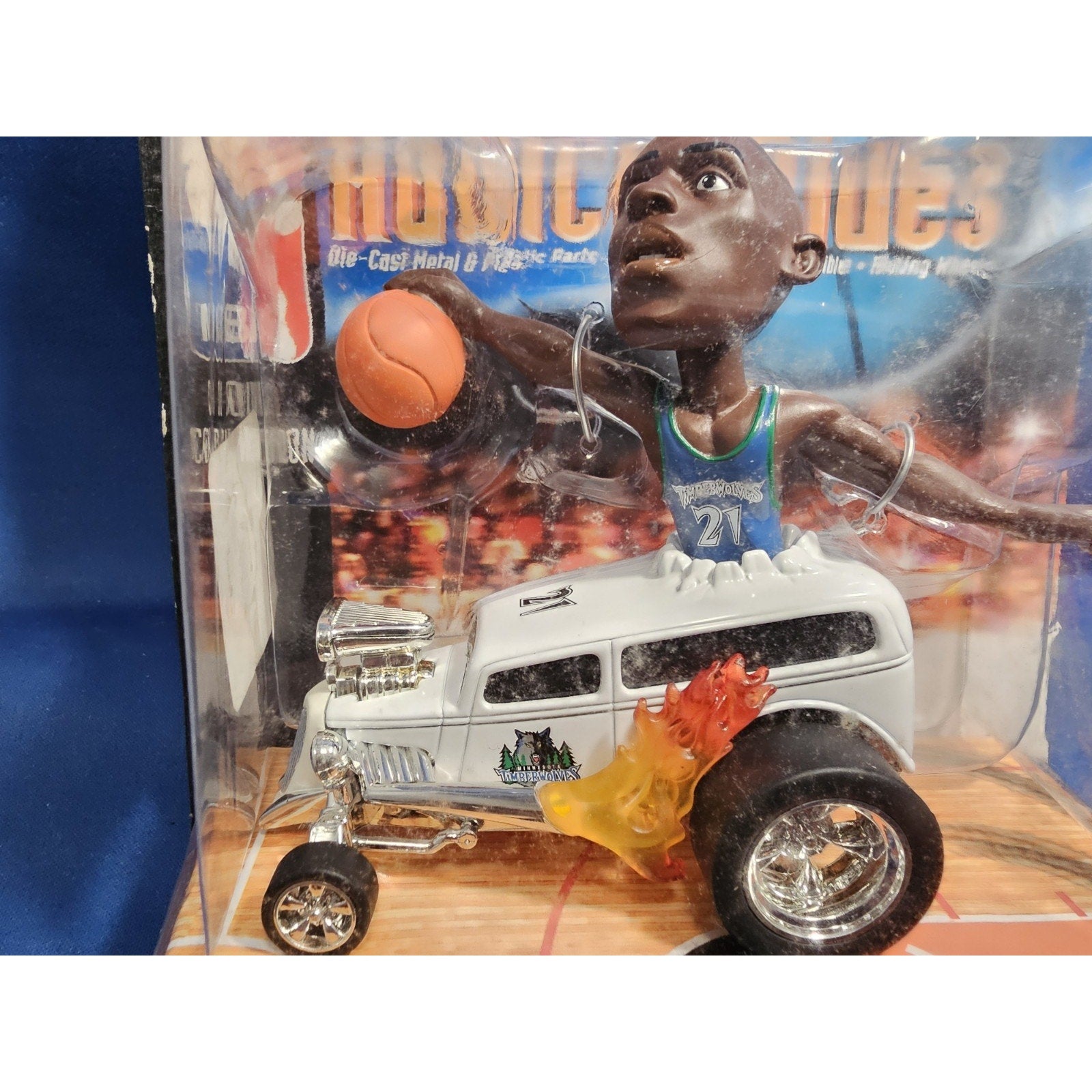 NIB 1999 Hot Wheels Radical Rides #27166-0950 - Kevin Garnett - Minnesota Timberwolves