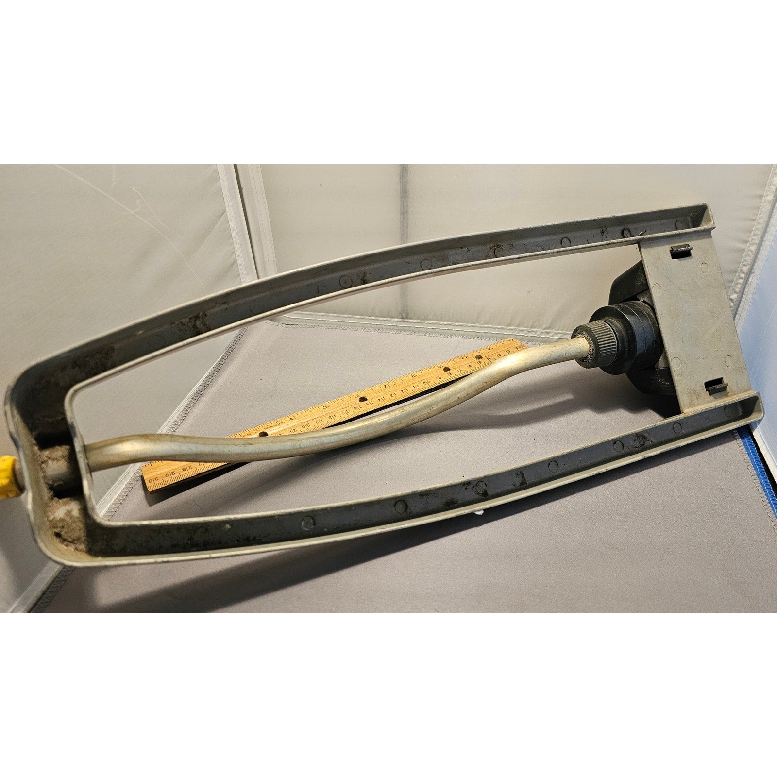 Vintage Melnor Metal Oscillating Lawn Sprinkler Sled - used