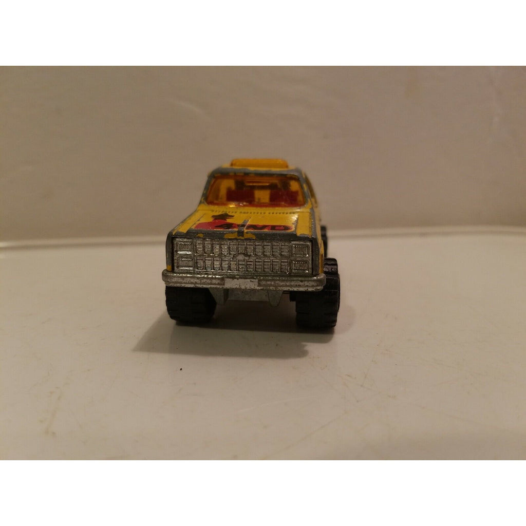 Majorette No. 228 Depanneuse 1/62 Made in France die cast yellow truck 4WD