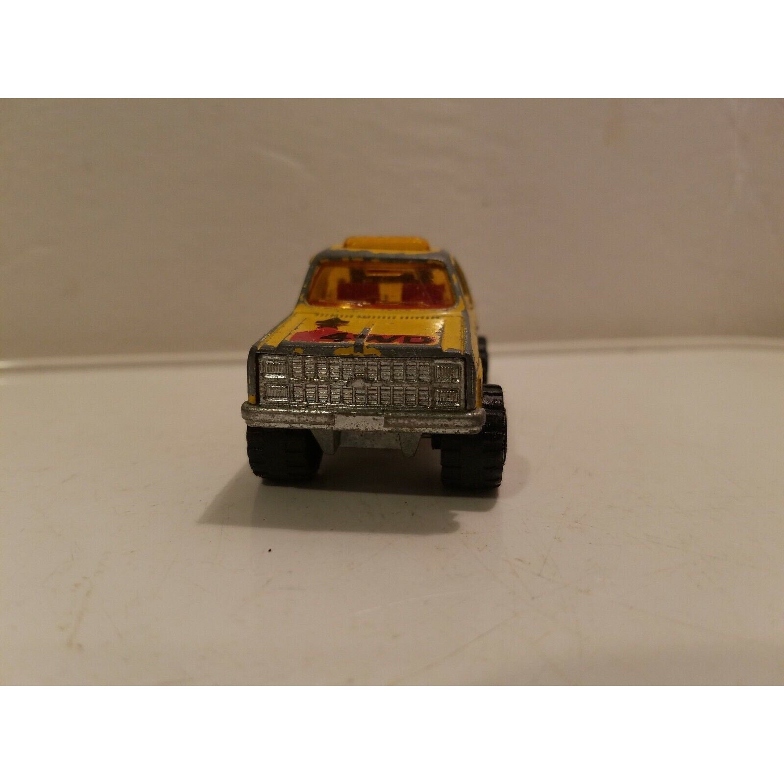 Majorette No. 228 Depanneuse 1/62 Made in France die cast yellow truck 4WD